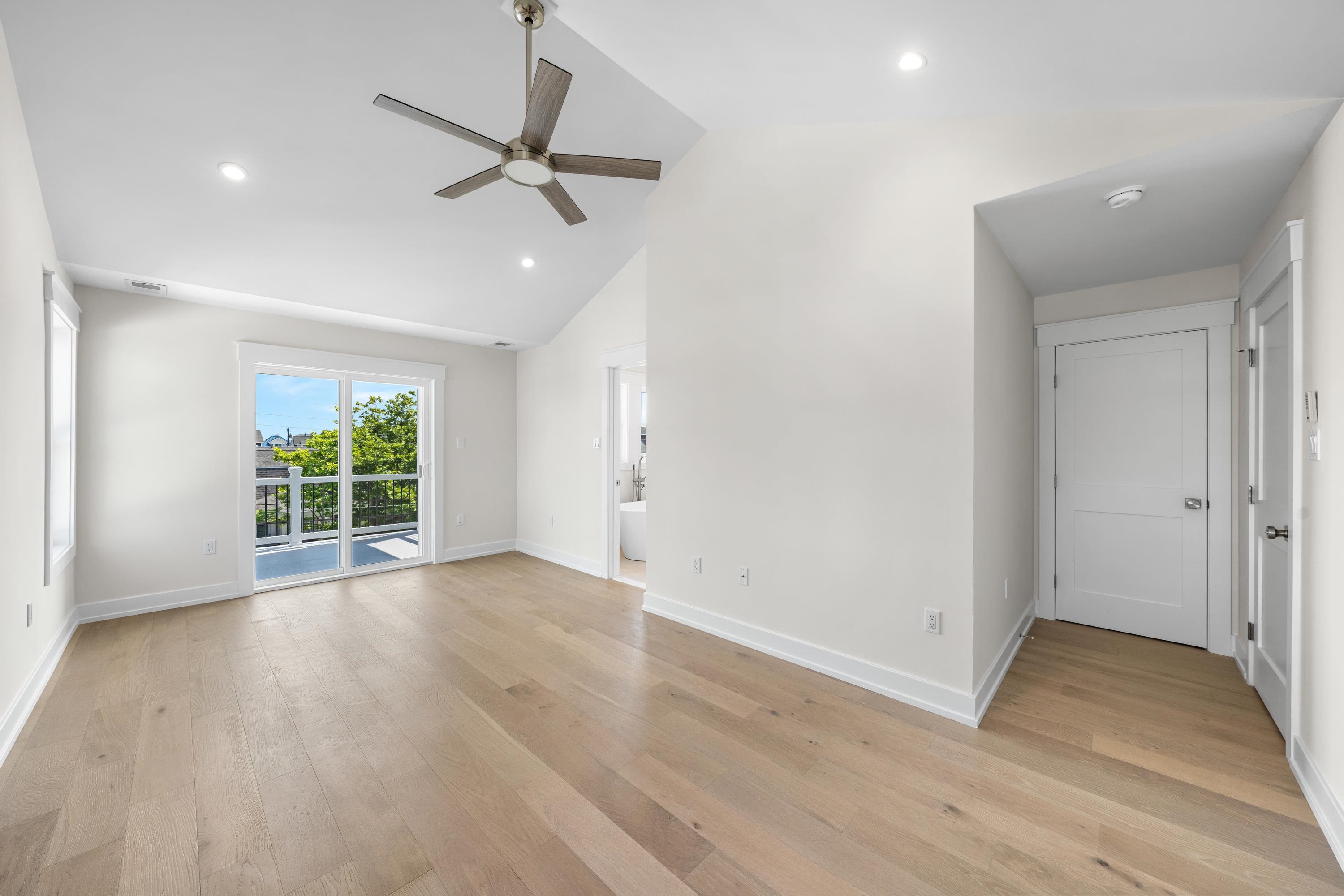 214 E 23rd Avenue Unit: w