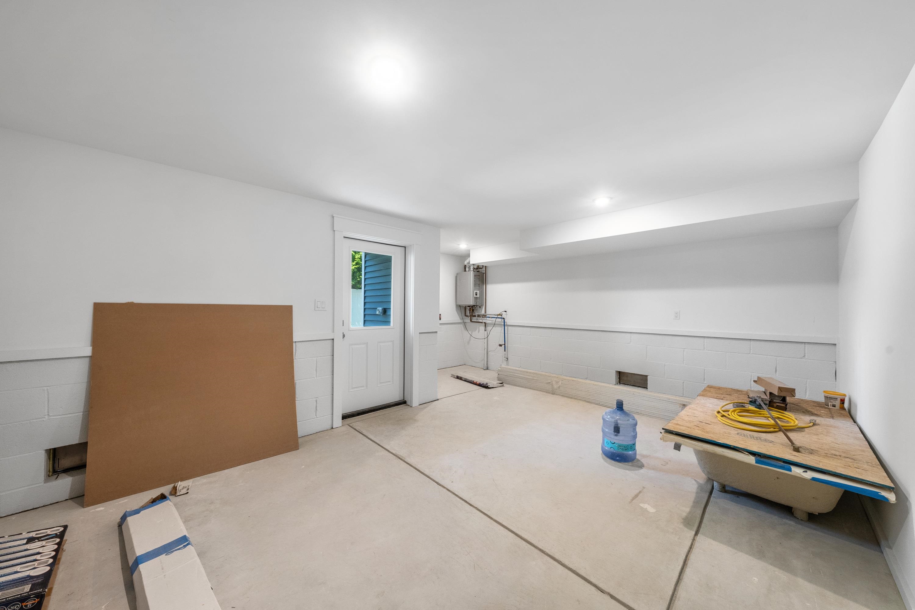 214 E 23rd Avenue Unit: w