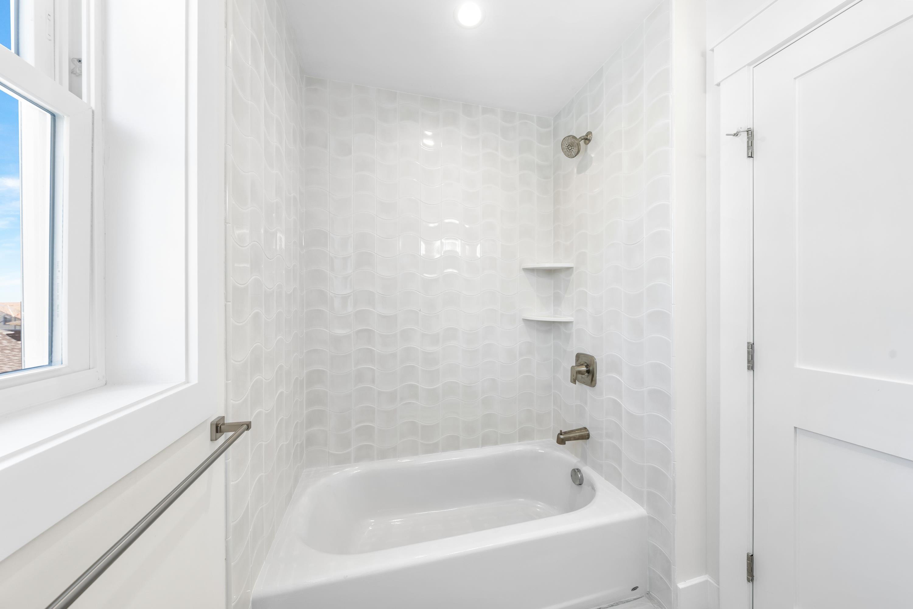 214 E 23rd Avenue Unit: w