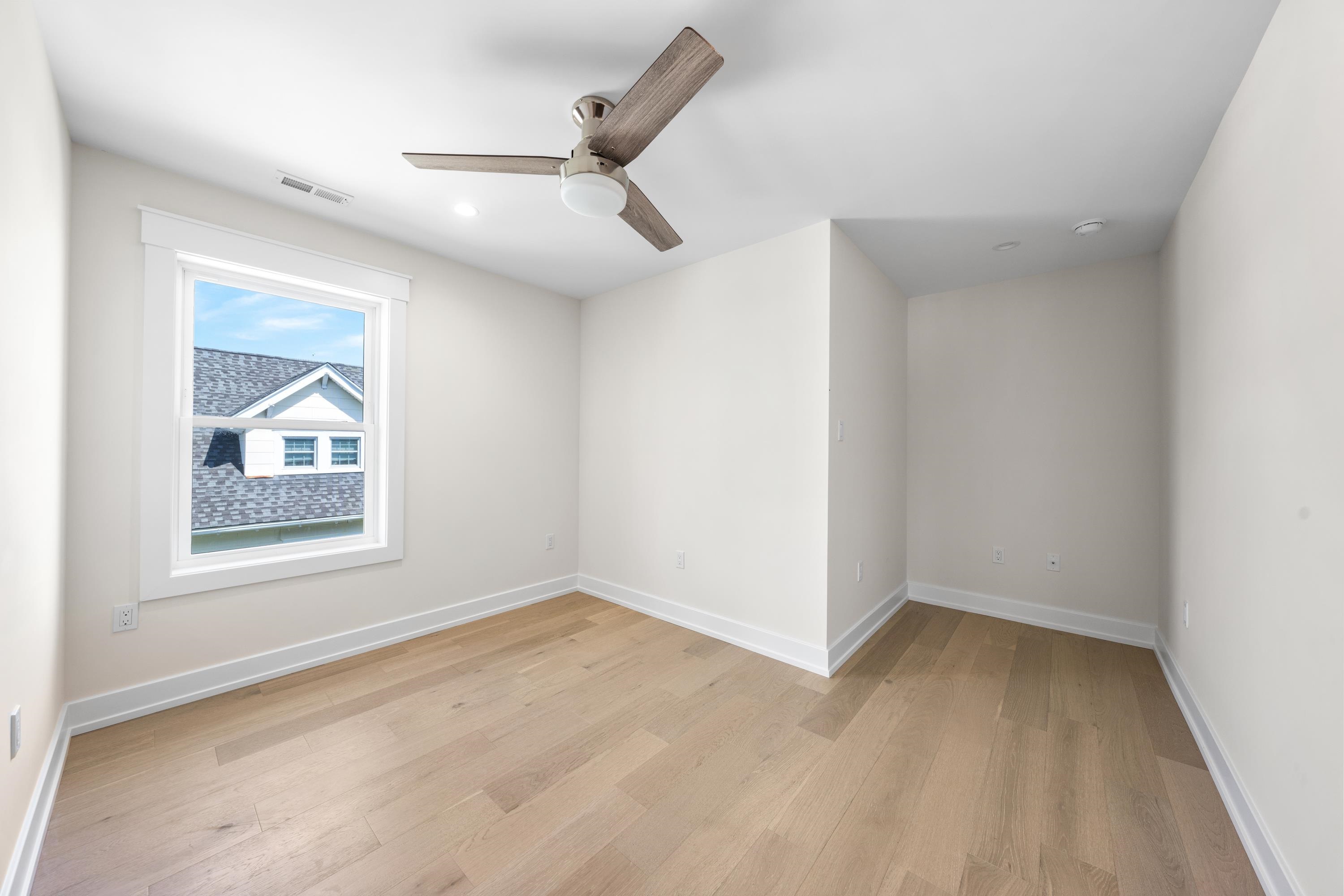 214 E 23rd Avenue Unit: w