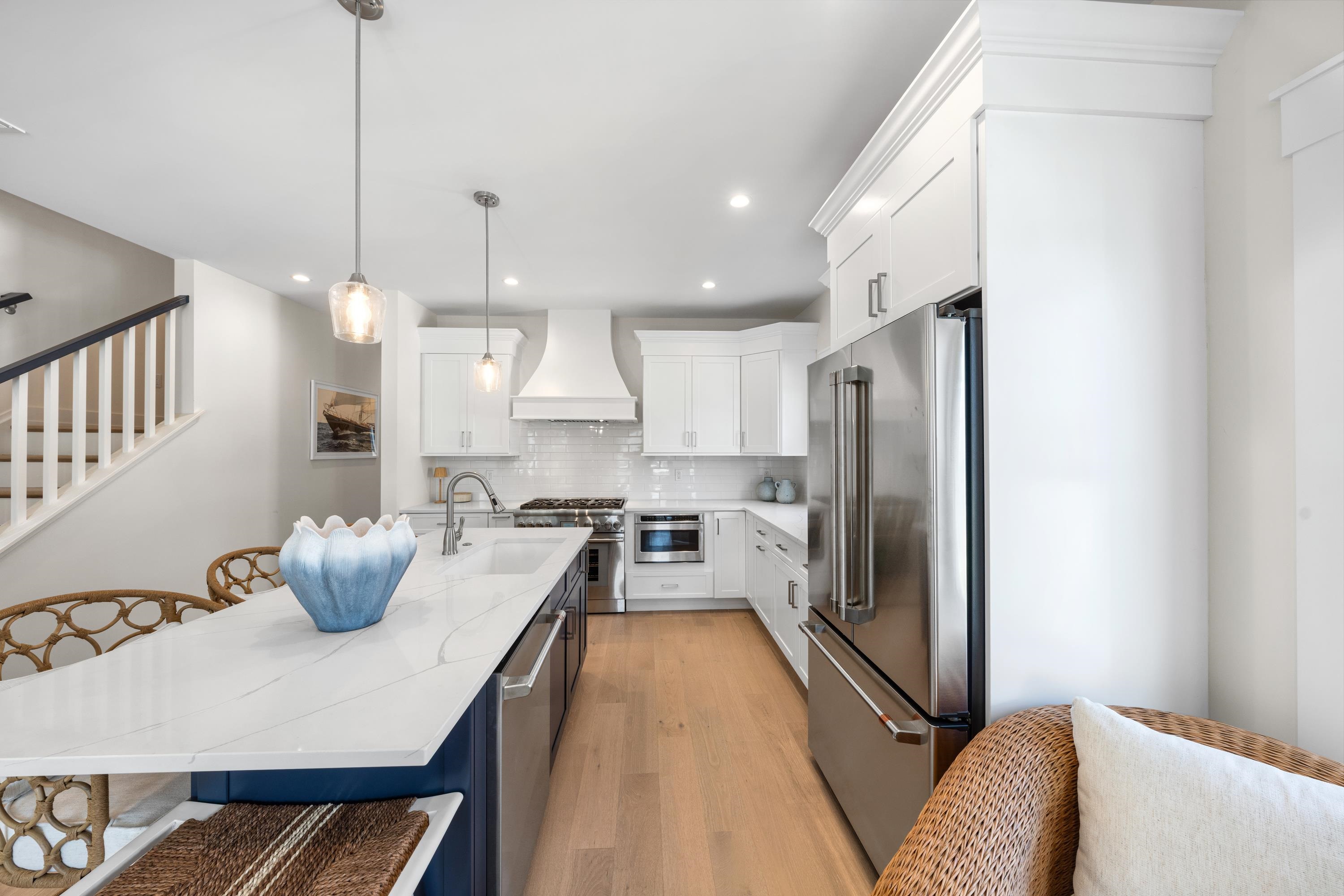 214 E 23rd Avenue Unit: w