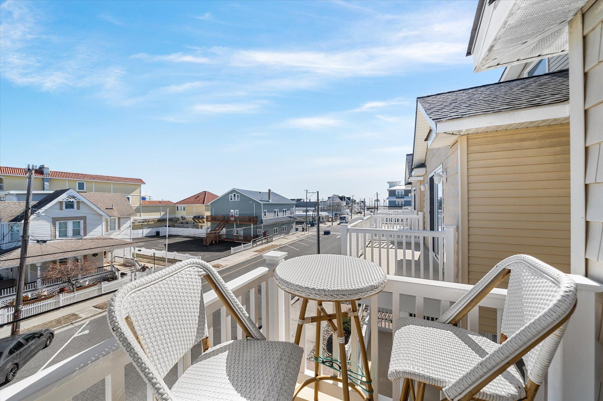 110 W Walnut Avenue Unit: 103