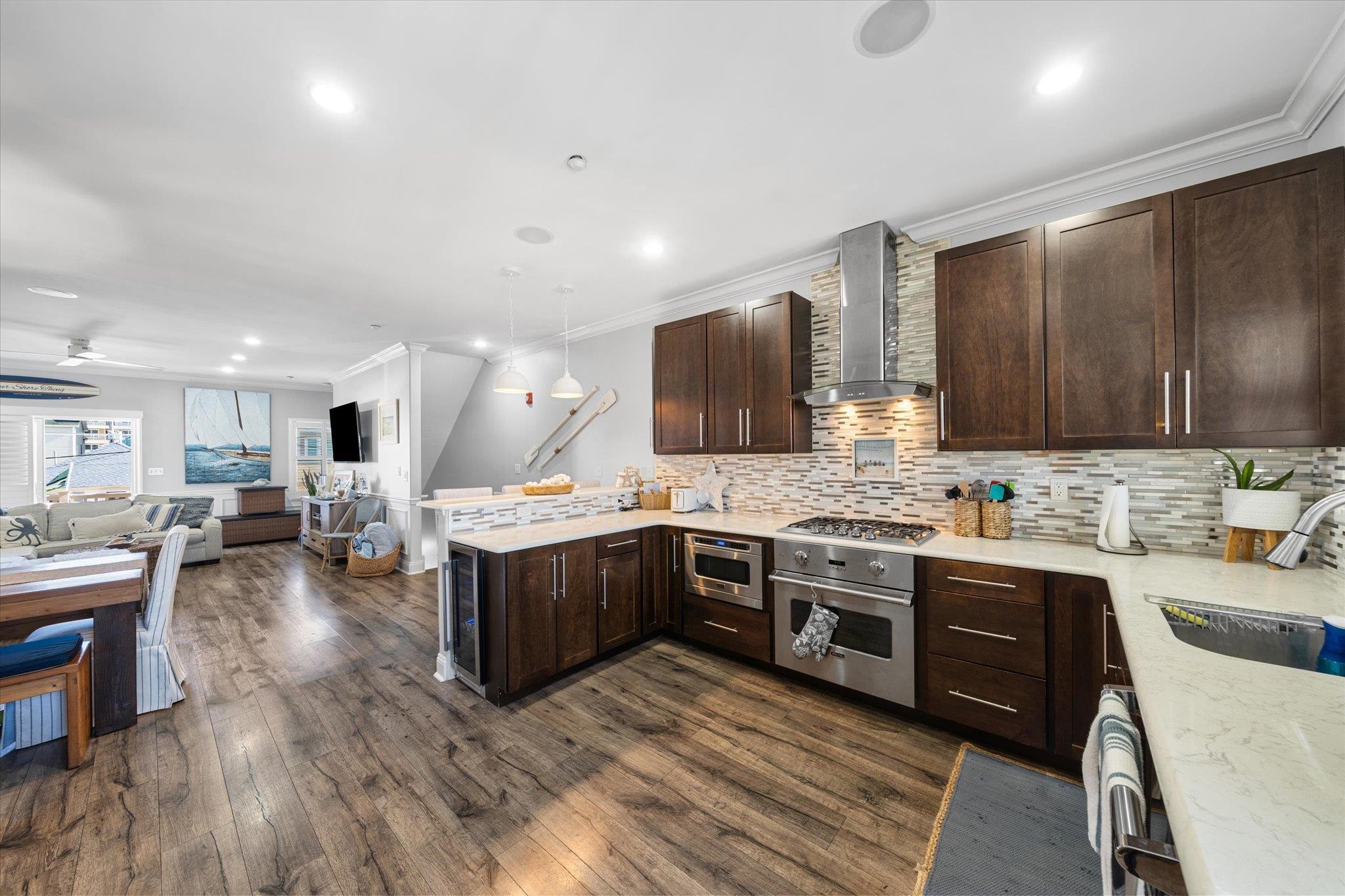 110 W Walnut Avenue Unit: 103