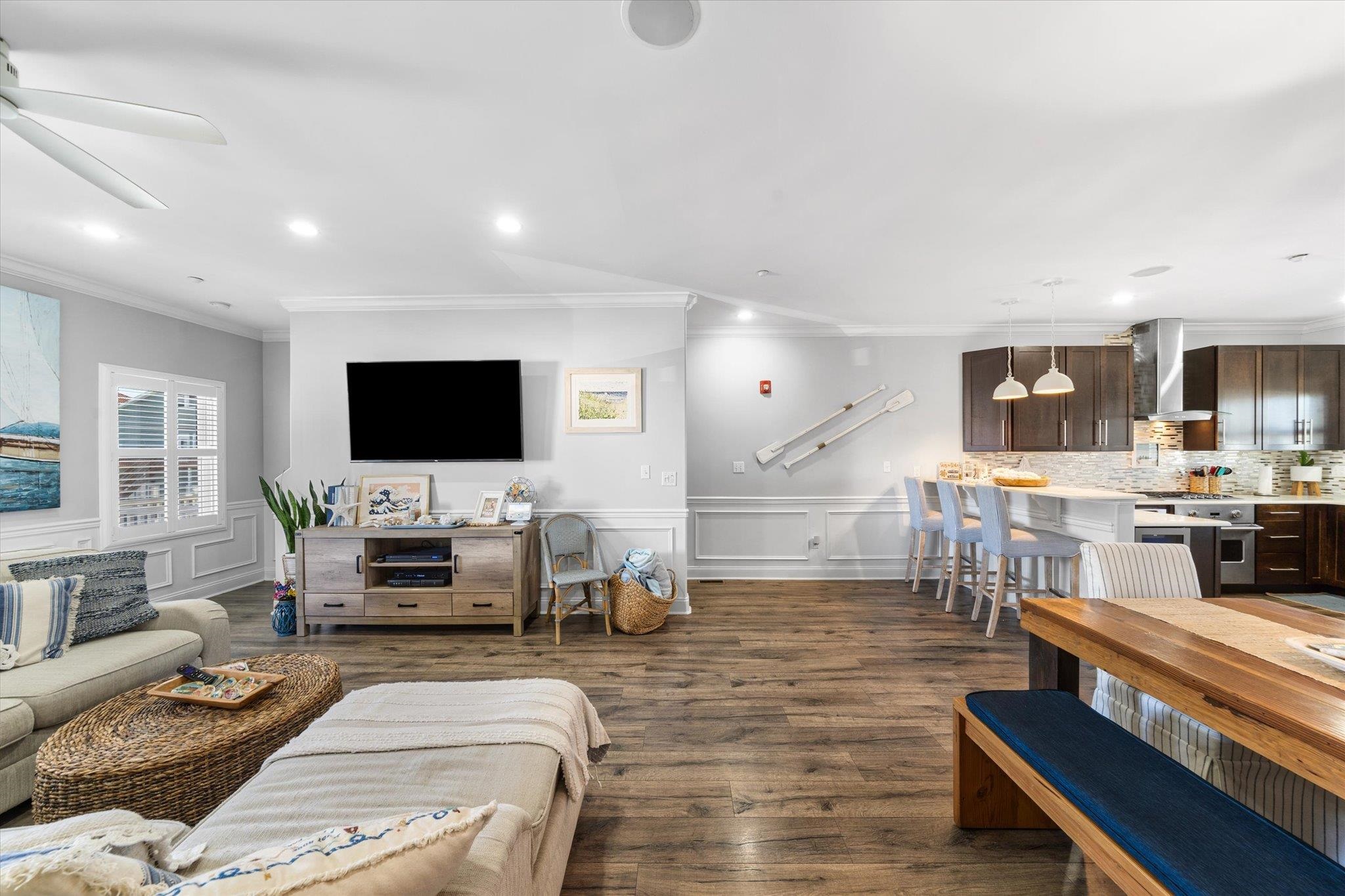 110 W Walnut Avenue Unit: 103