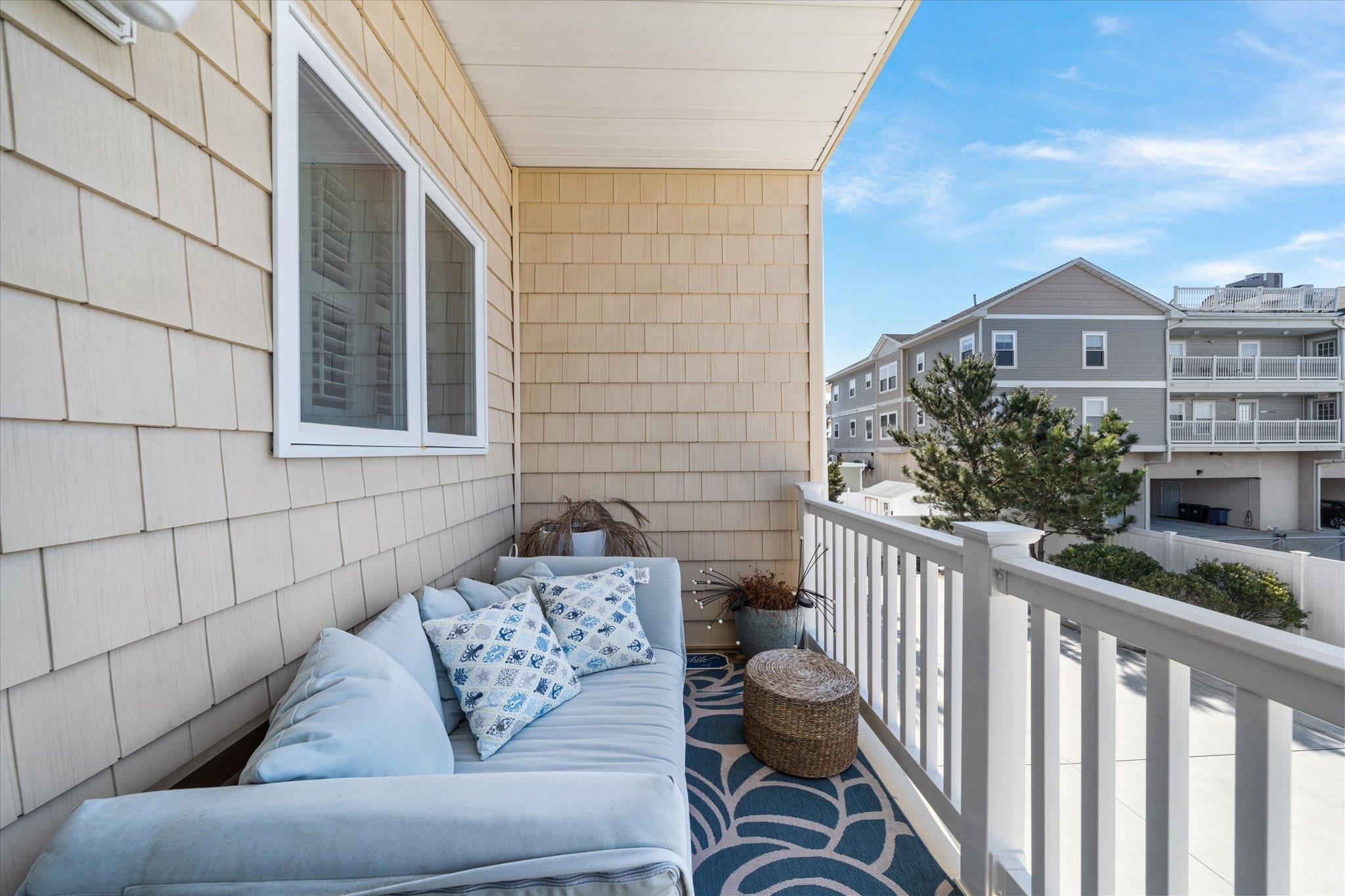 110 W Walnut Avenue Unit: 103