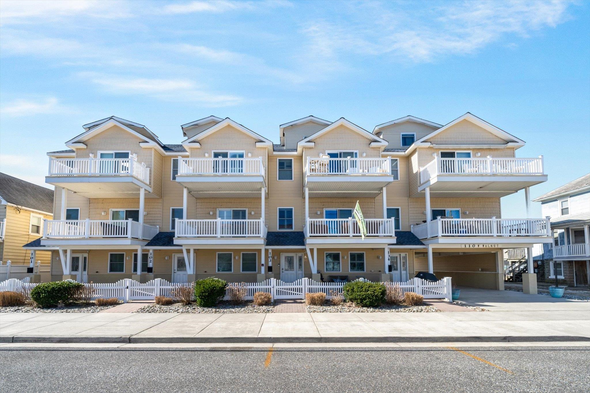 110 W Walnut Avenue Unit: 103