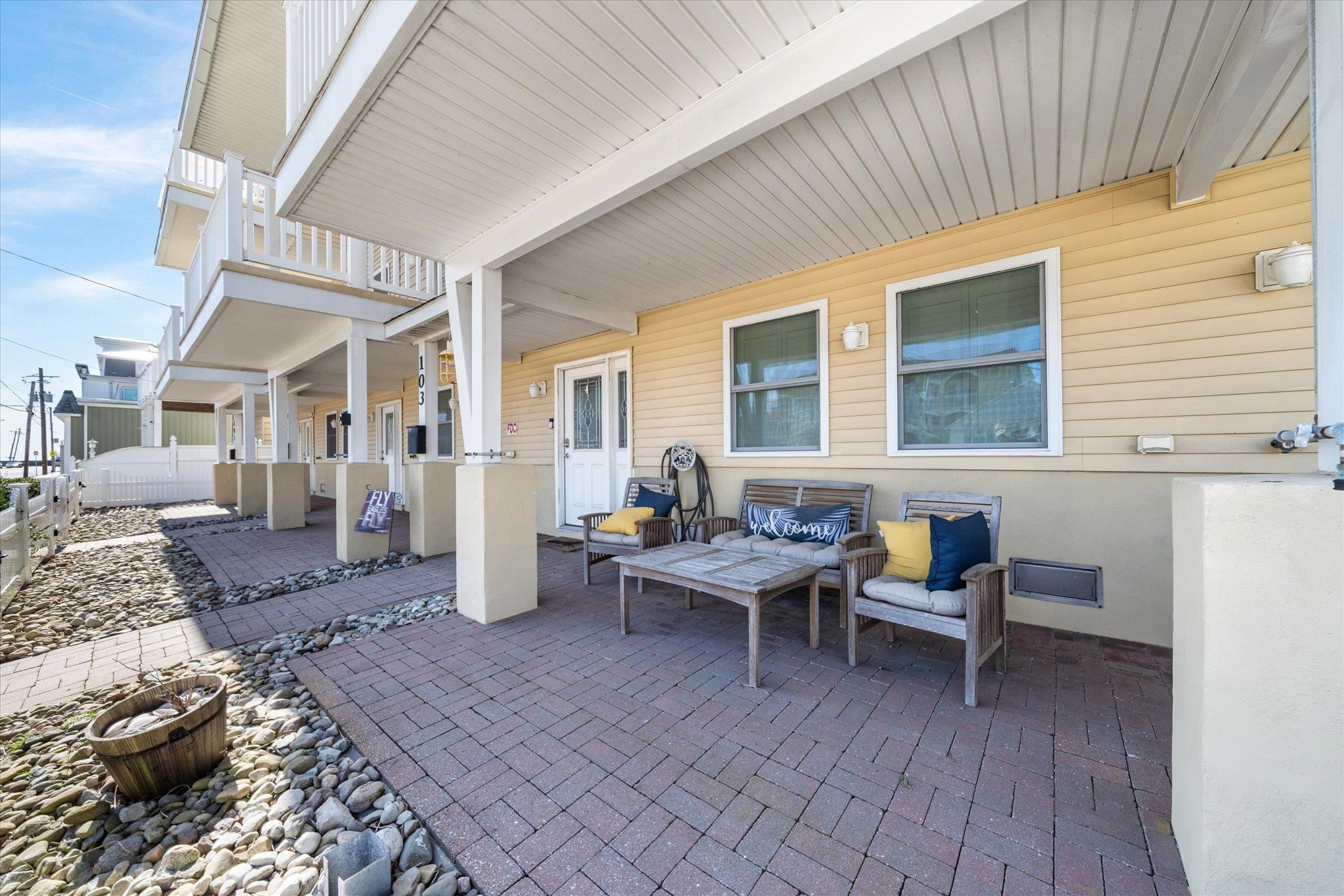 110 W Walnut Avenue Unit: 103