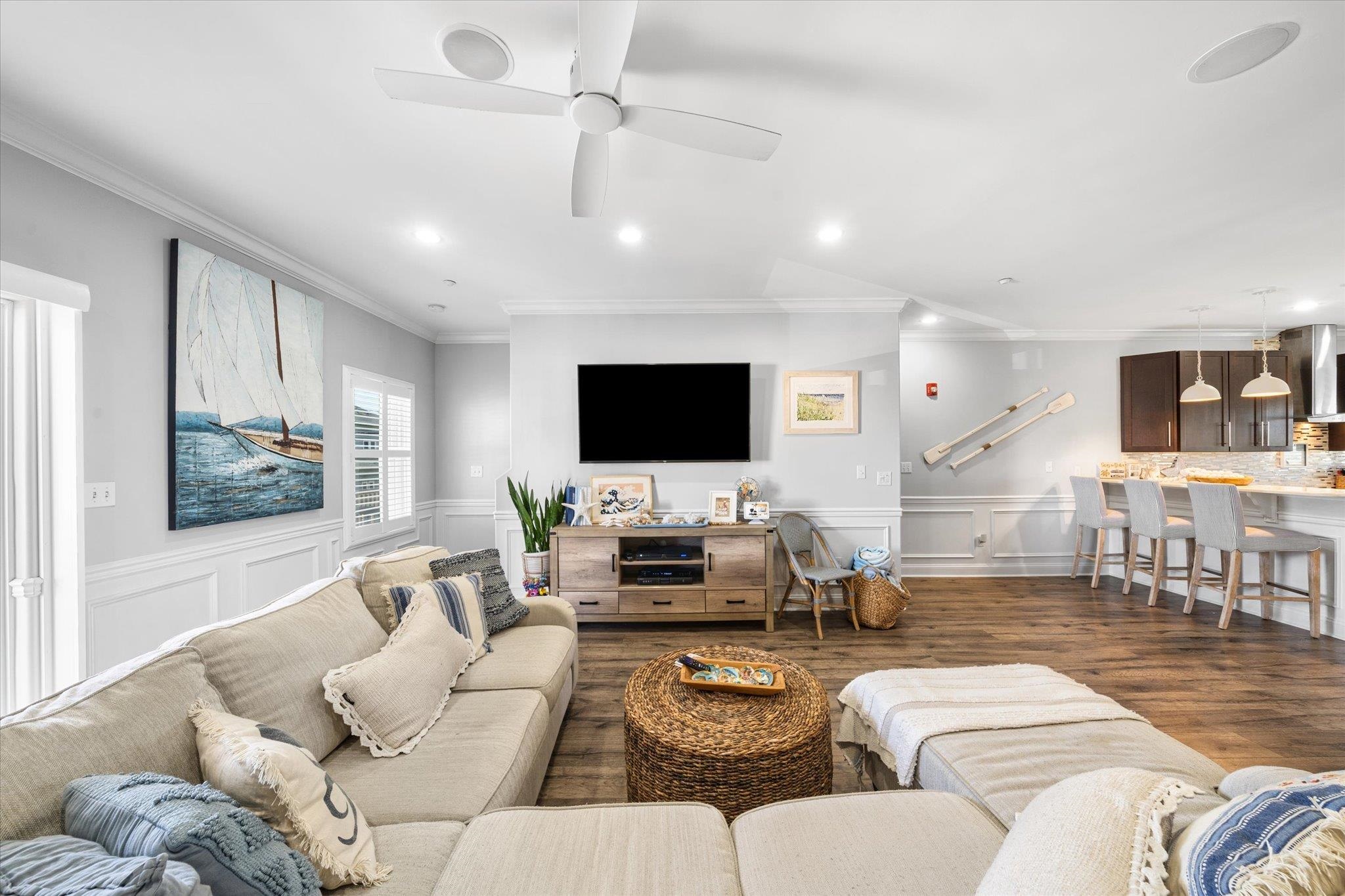 110 W Walnut Avenue Unit: 103