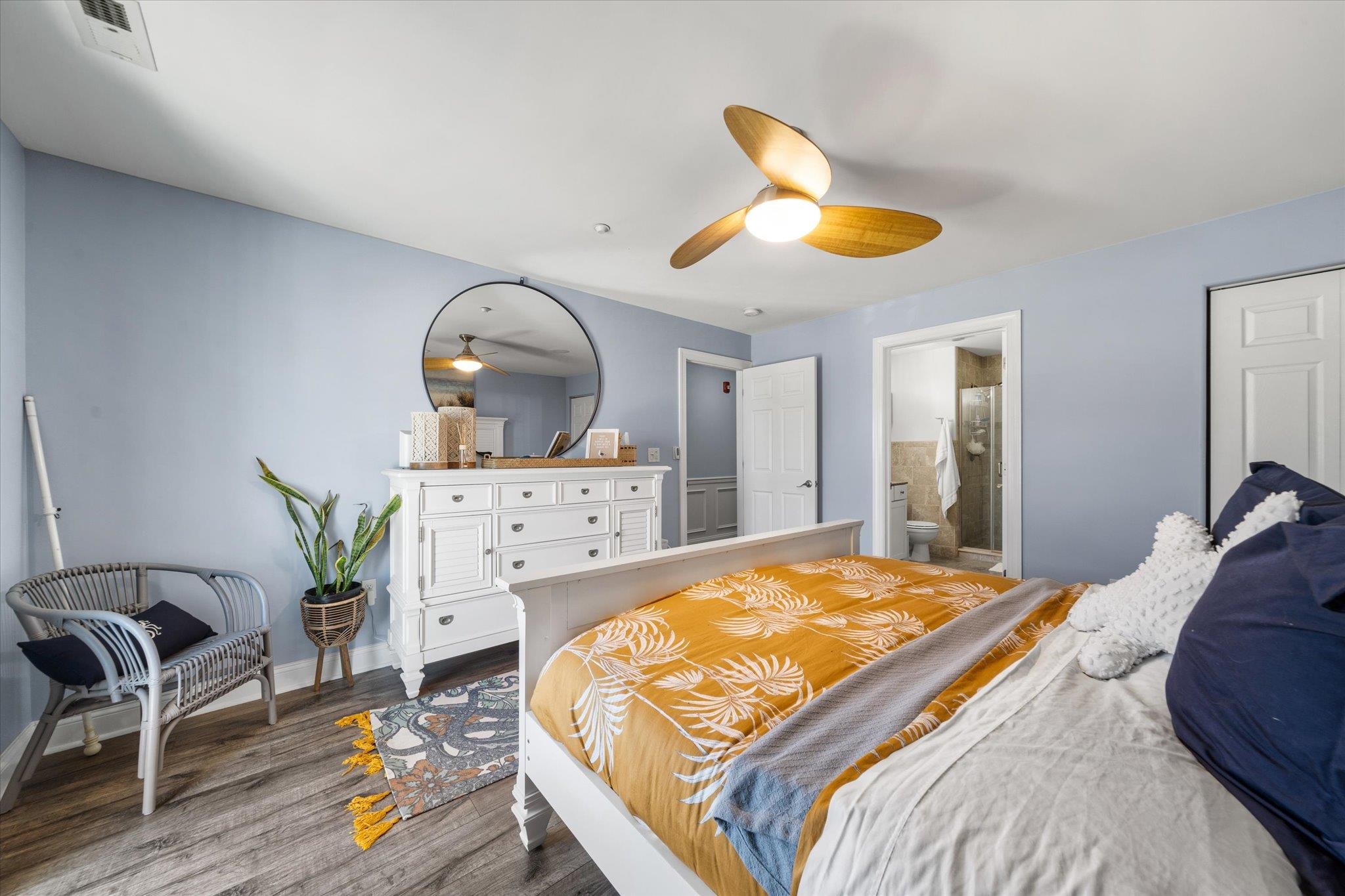 110 W Walnut Avenue Unit: 103