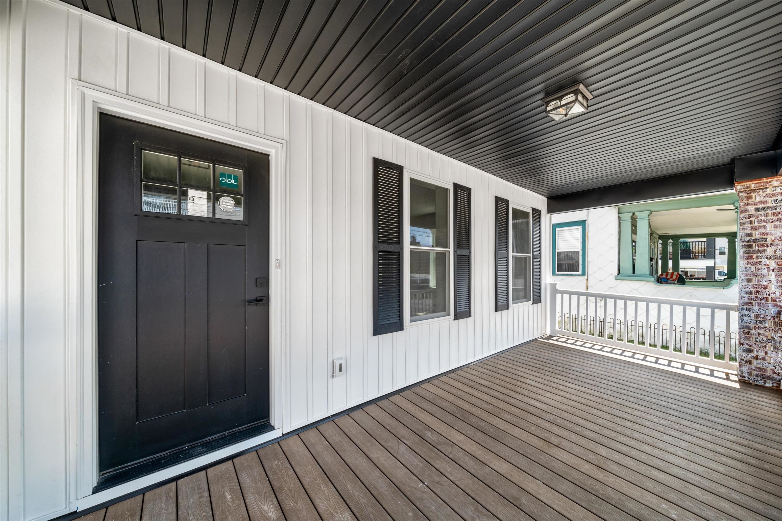 125 E Pine Avenue