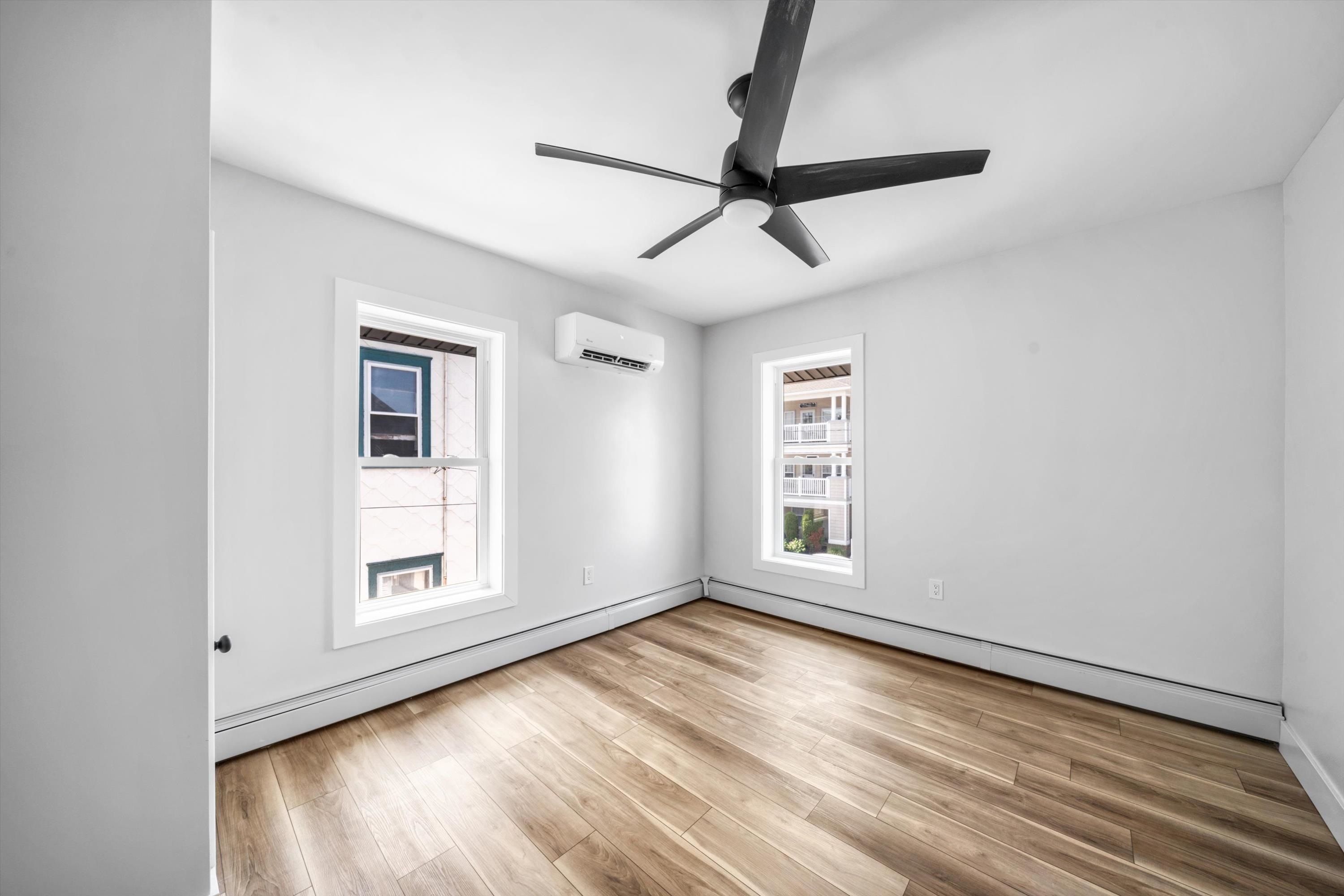 125 E Pine Avenue