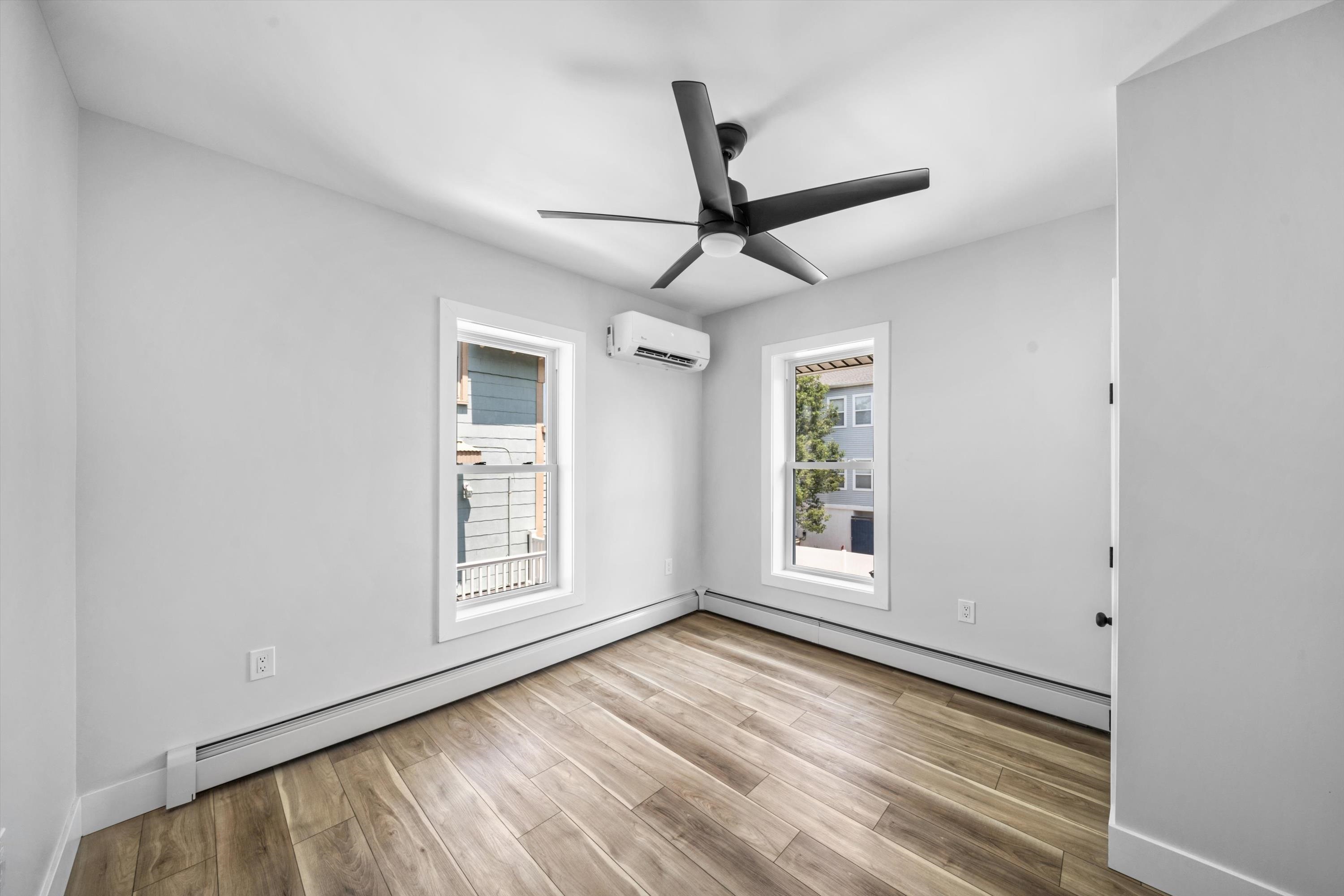 125 E Pine Avenue