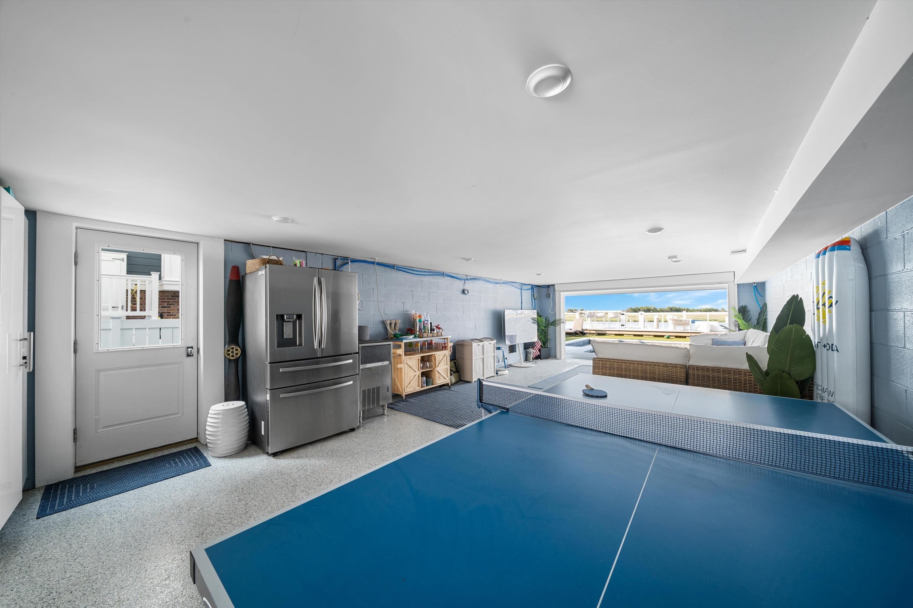 437 20th Street Unit: 437