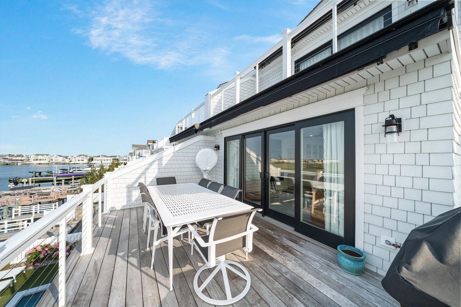 437 20th Street Unit: 437