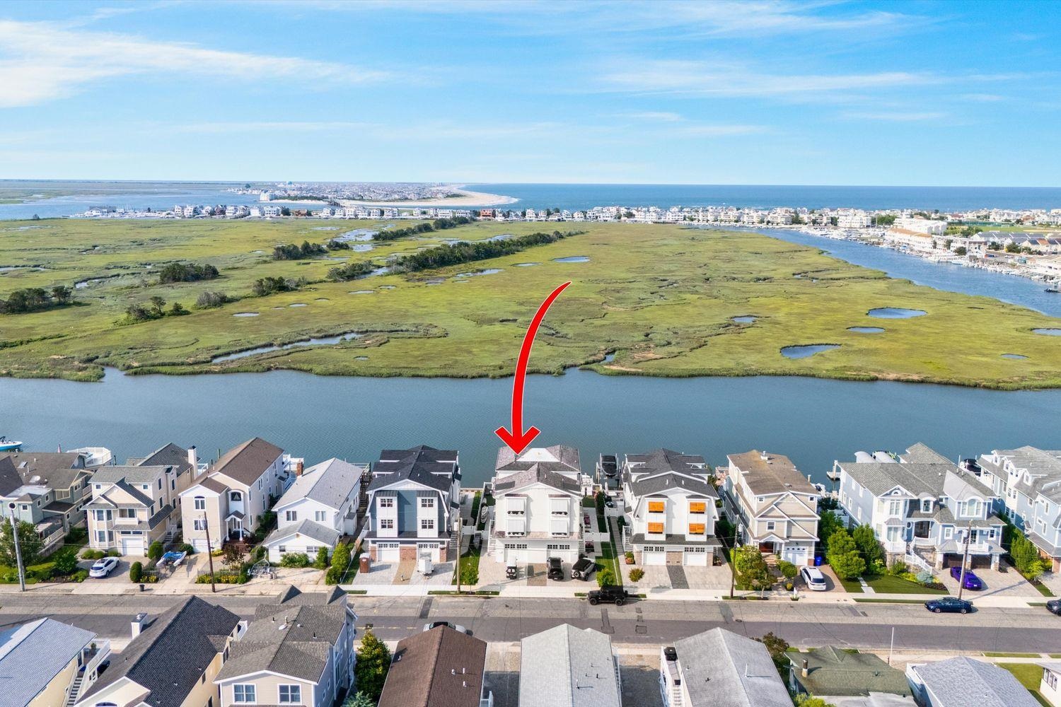 437 20th Street Unit: 437
