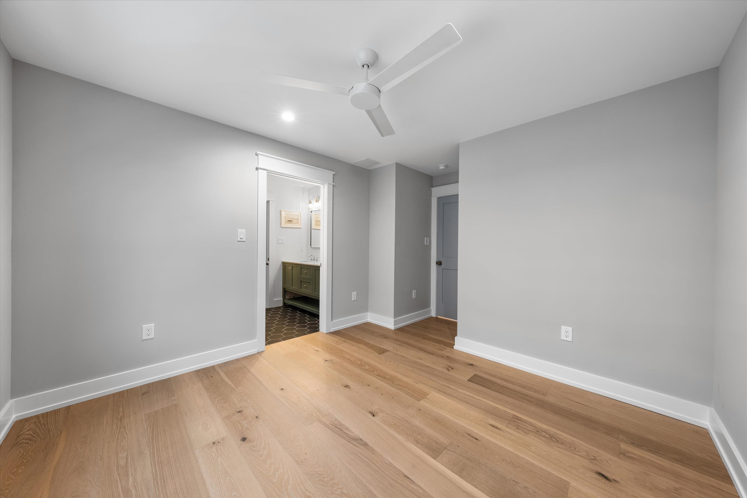 213 E 16th Avenue