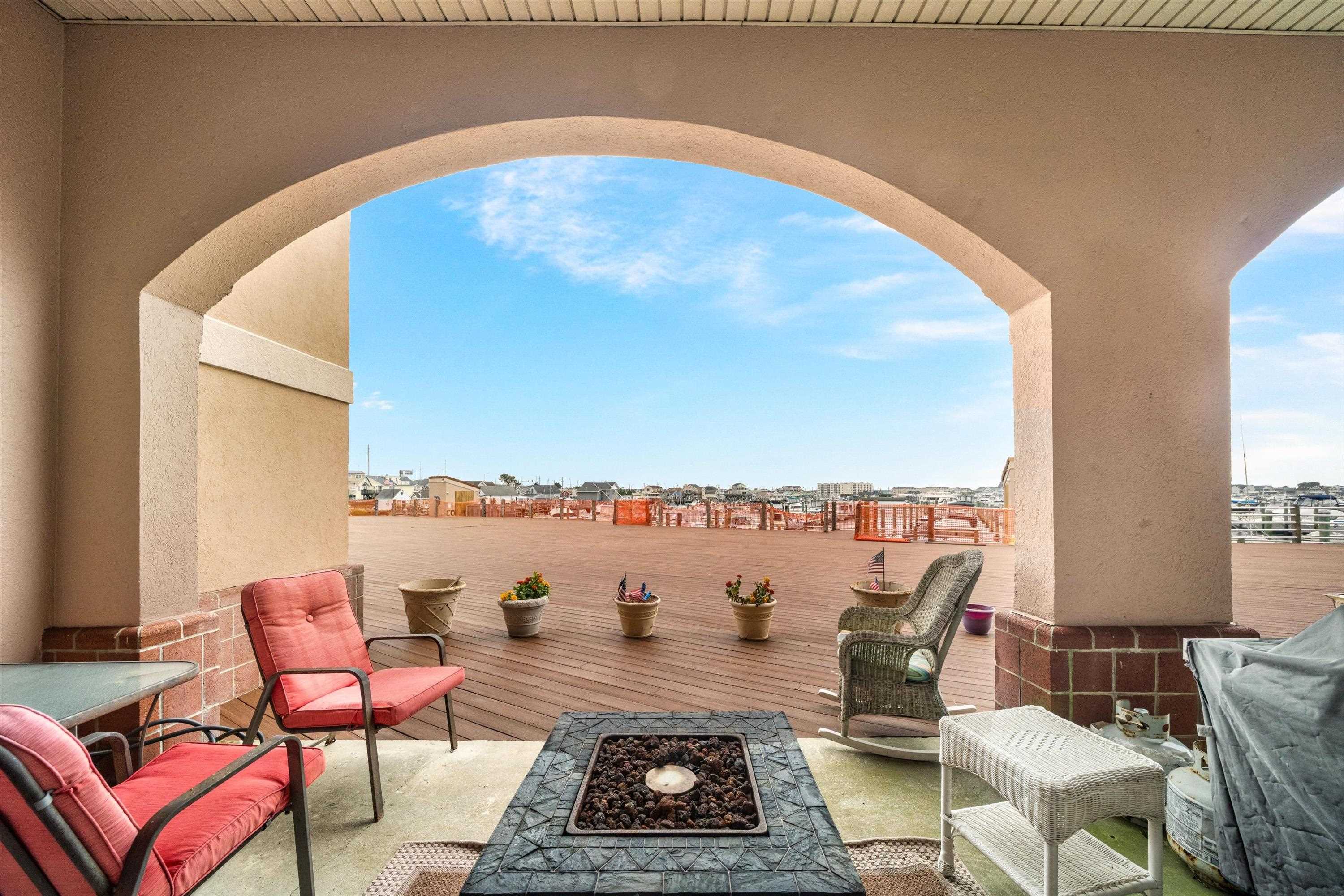 5105 Shawcrest Drive Unit: 5105