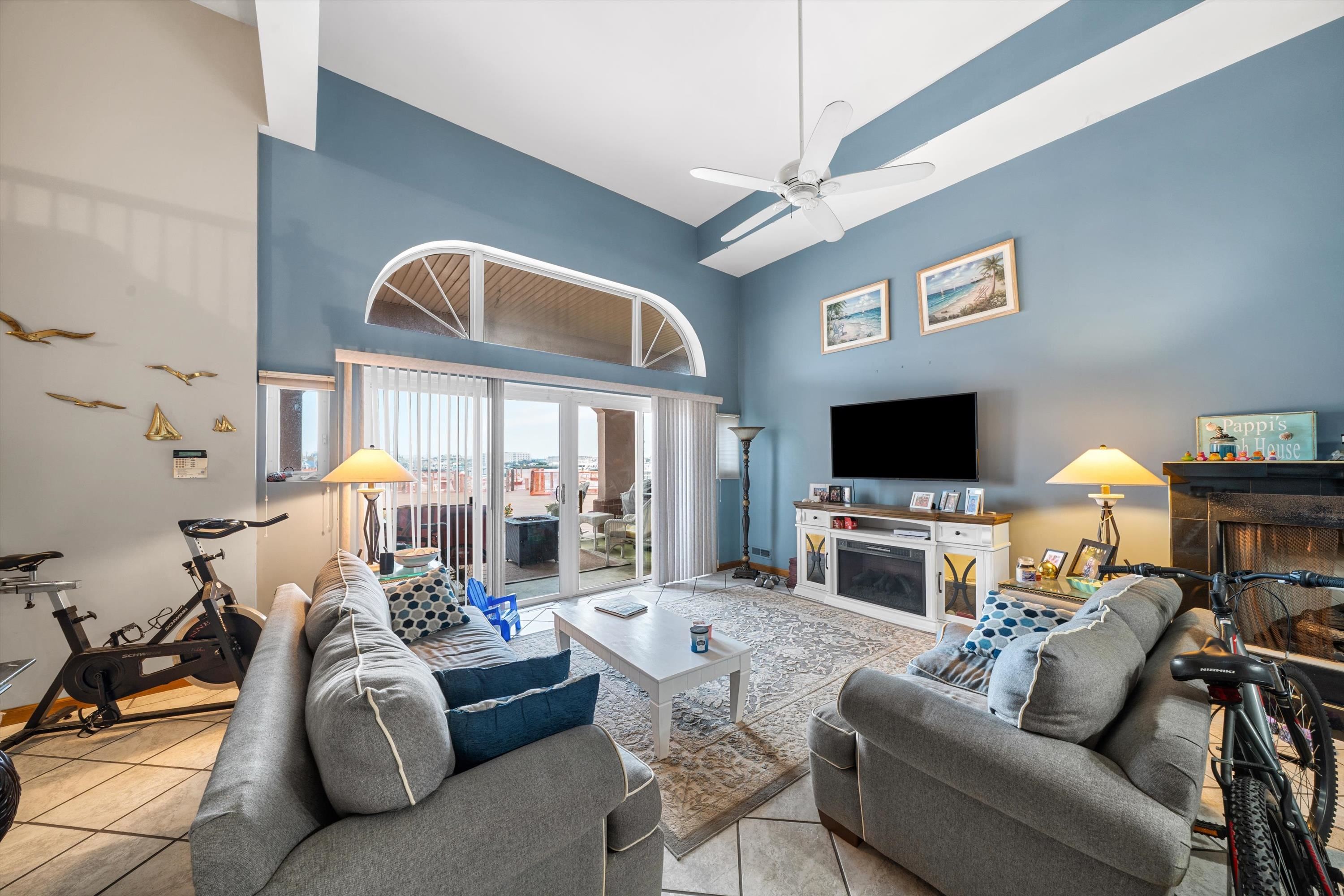 5105 Shawcrest Drive Unit: 5105