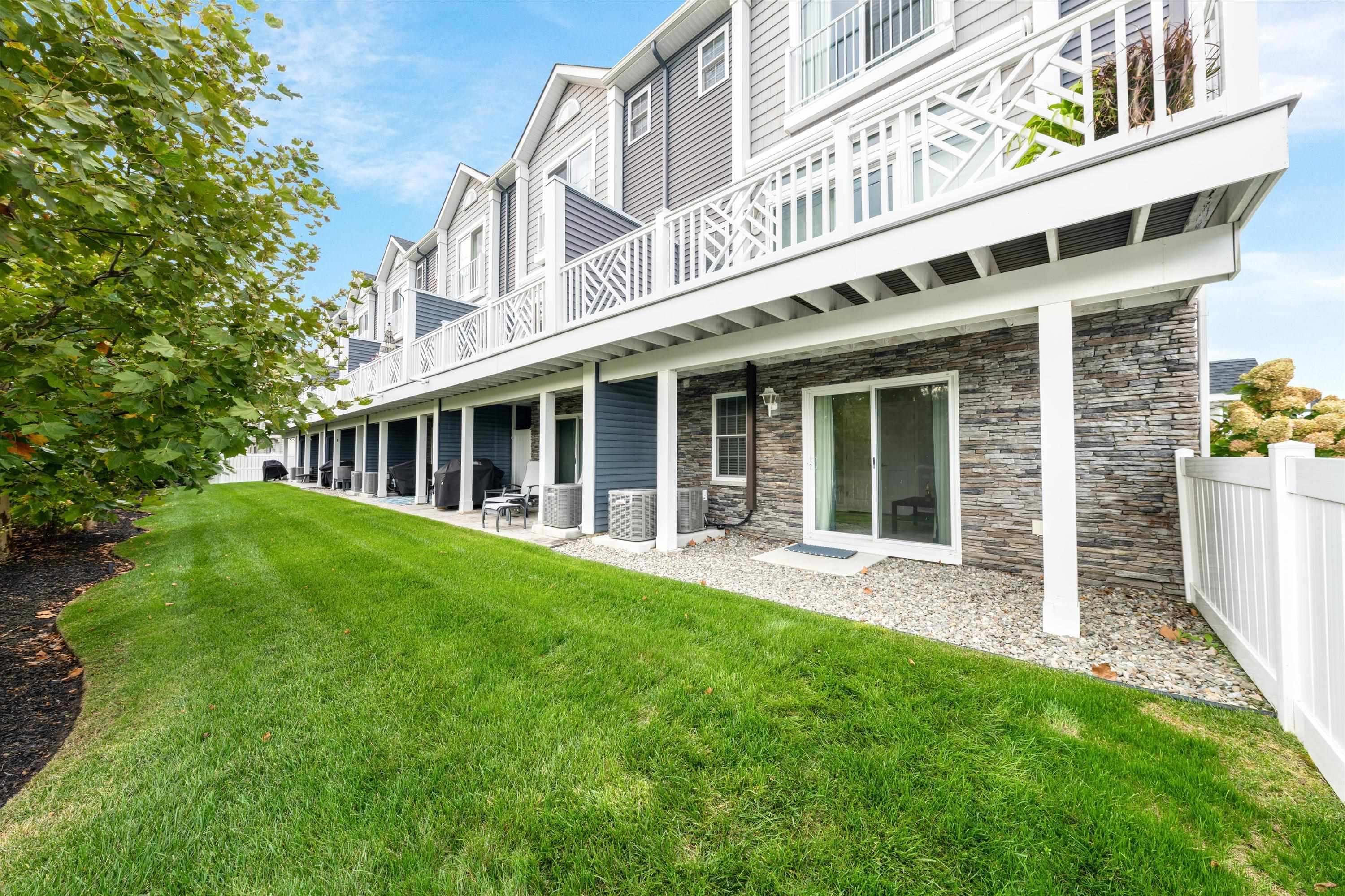 1116 Stone Harbor Blvd Unit: 101