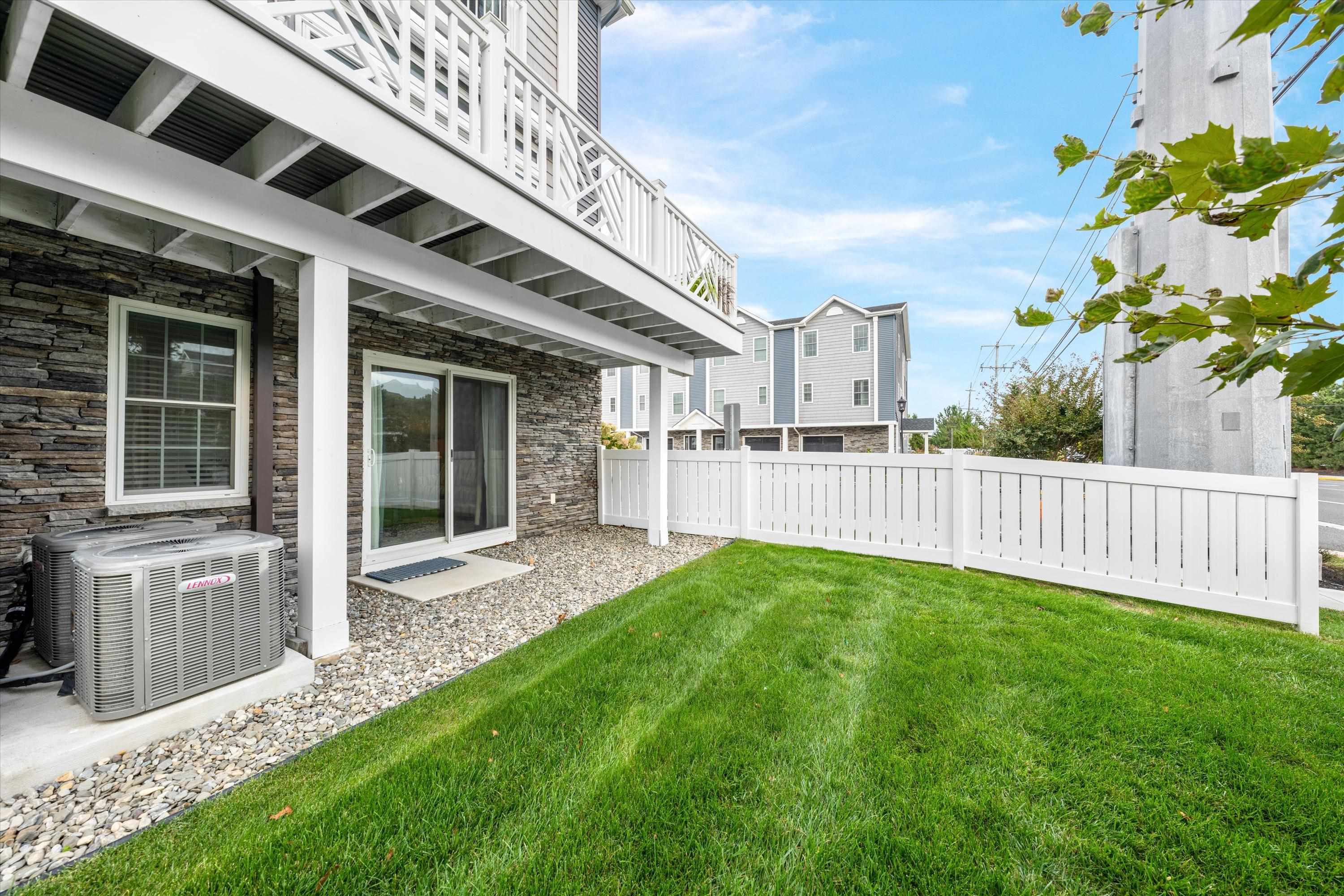 1116 Stone Harbor Blvd Unit: 101