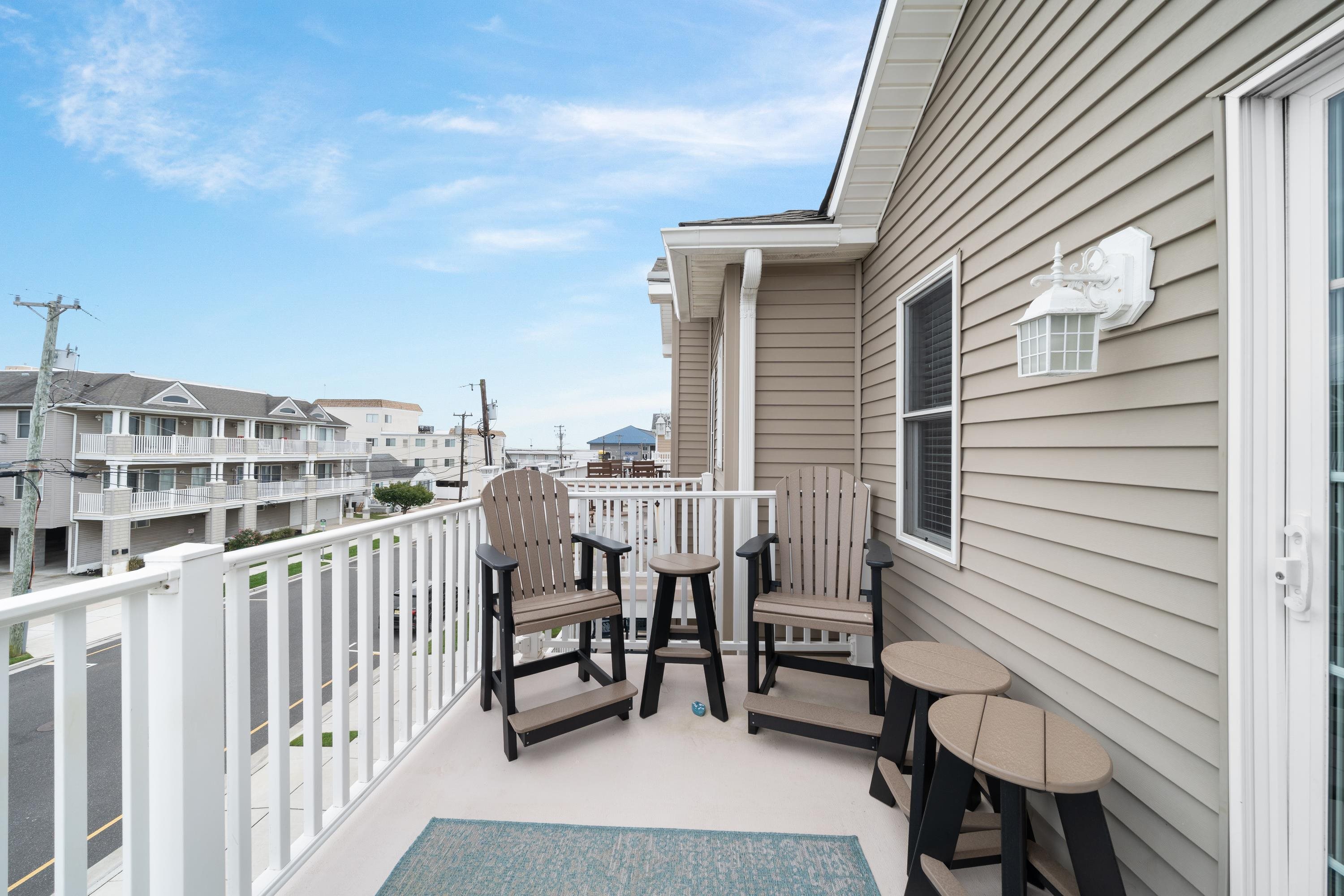 416 E 22nd Avenue Unit: B