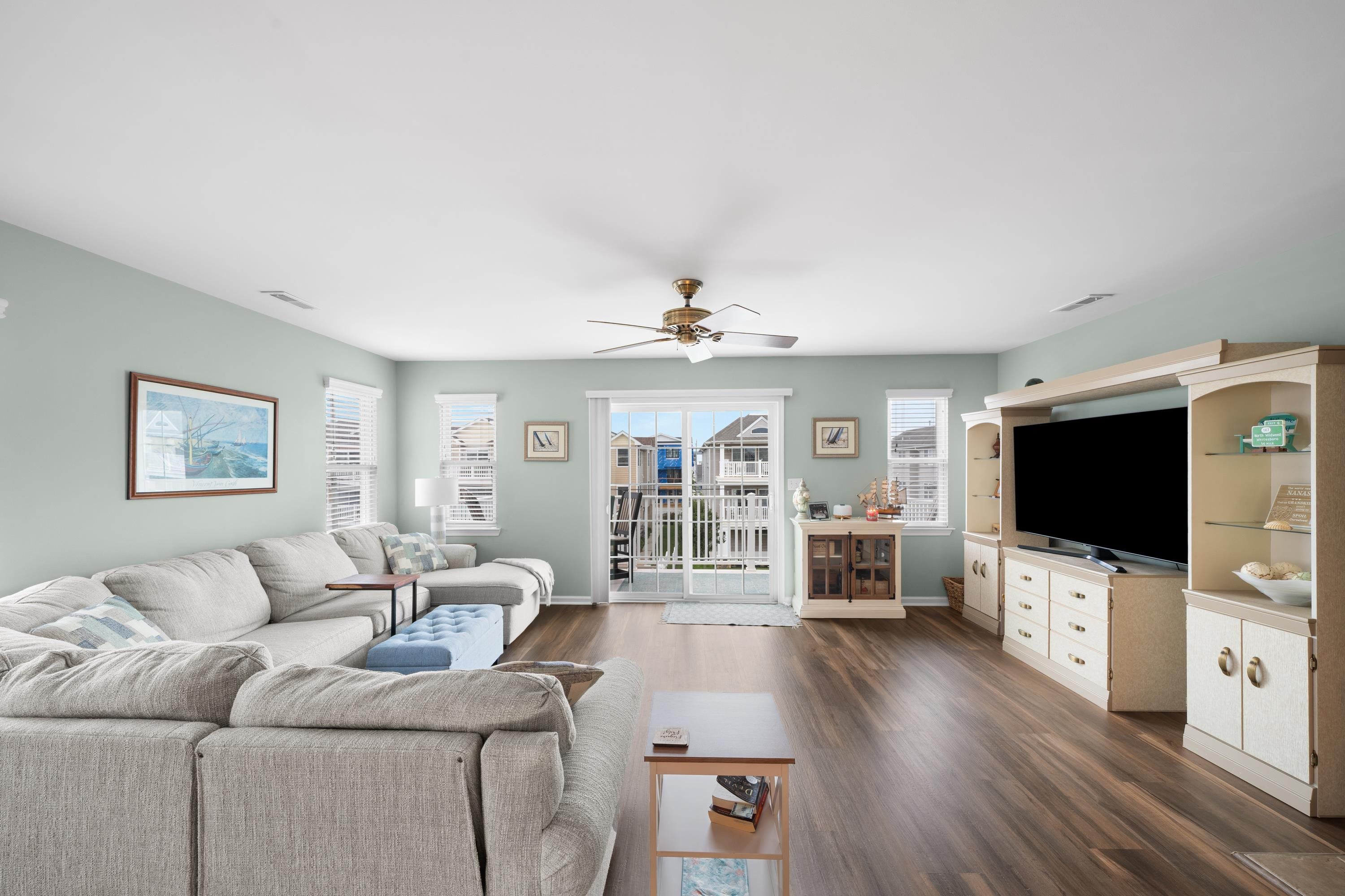 416 E 22nd Avenue Unit: B