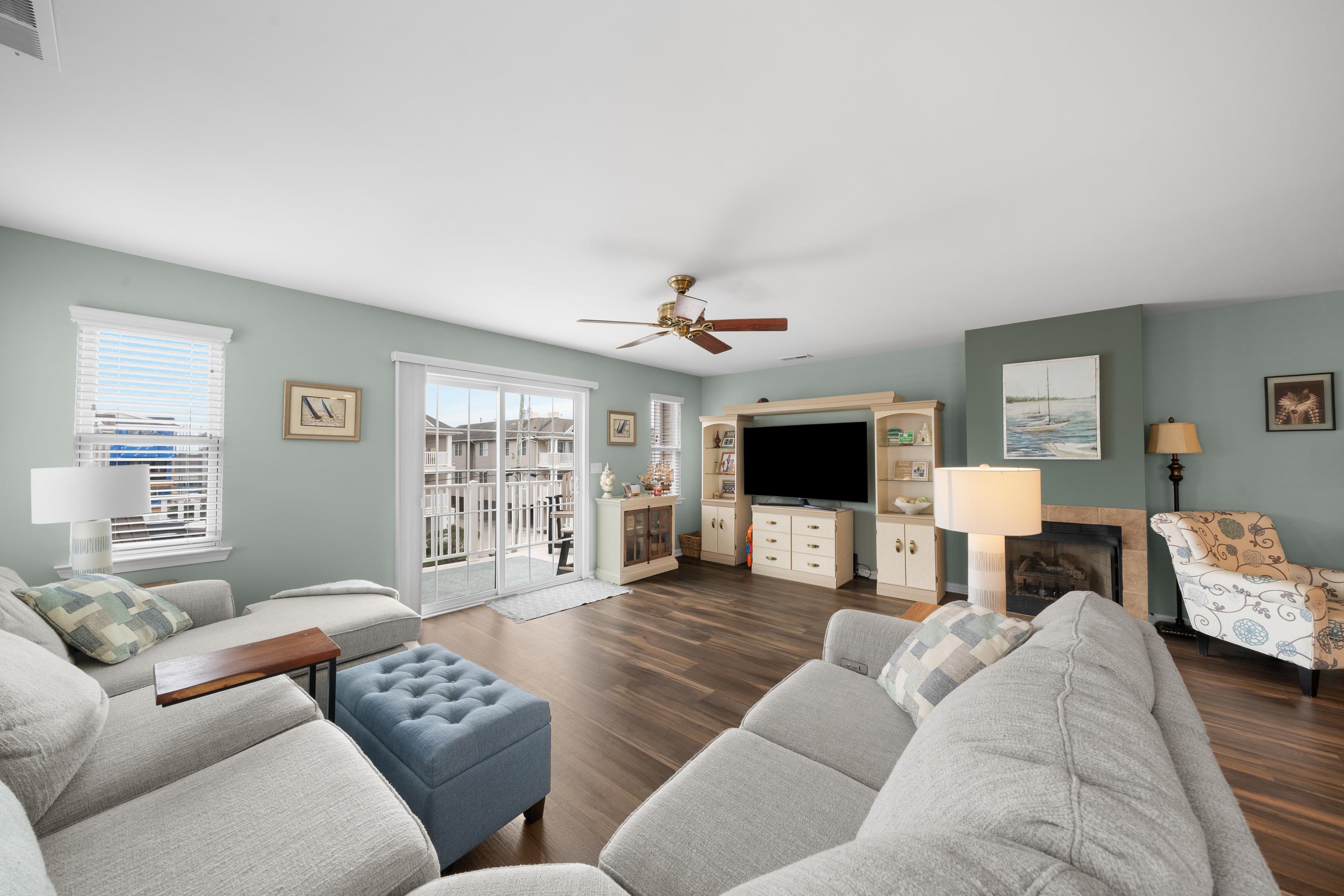 416 E 22nd Avenue Unit: B