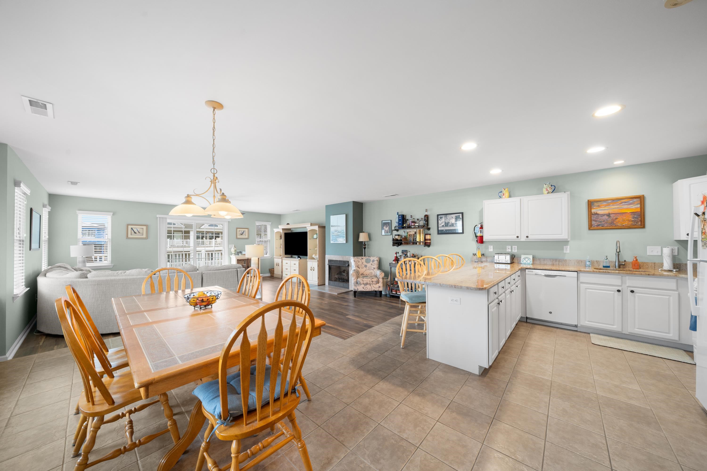 416 E 22nd Avenue Unit: B