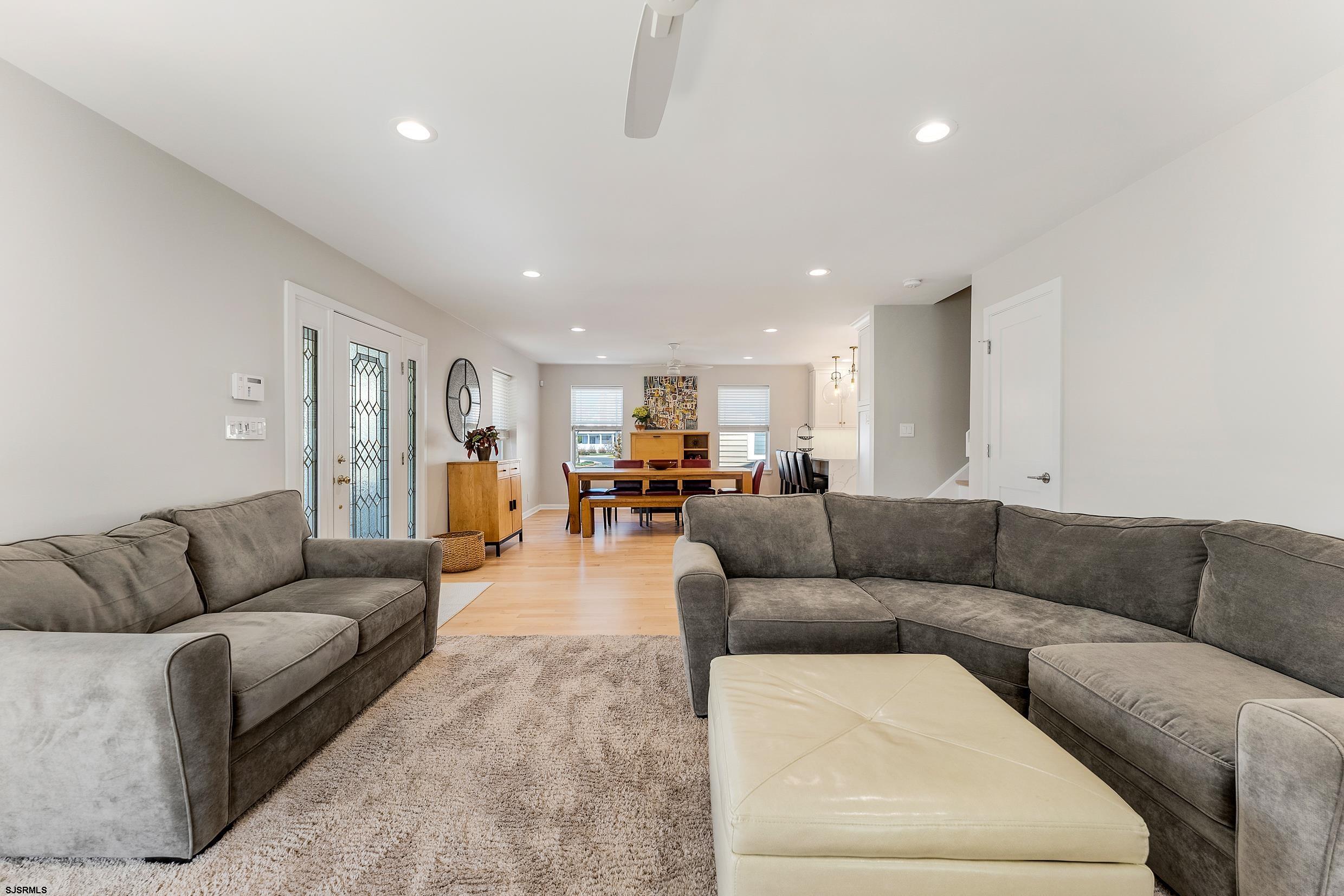 9 West Dr