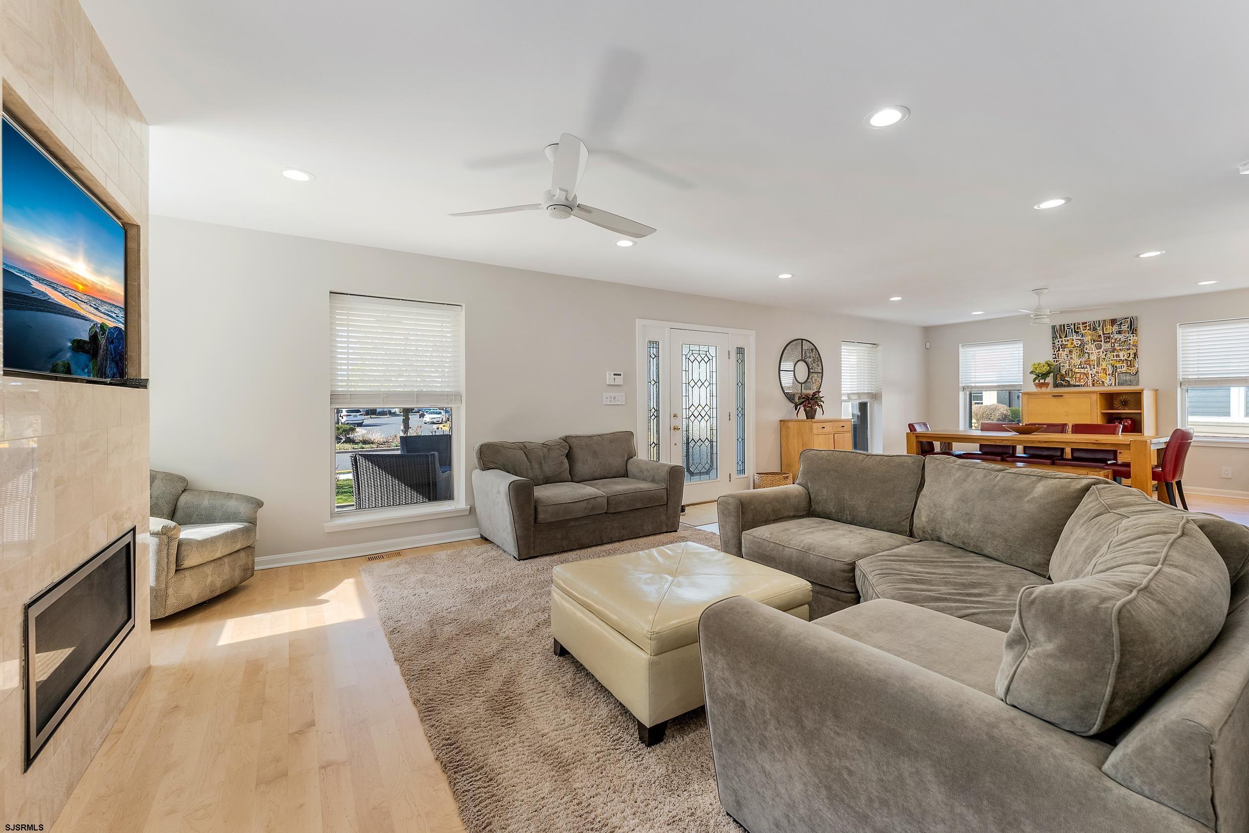 9 West Dr