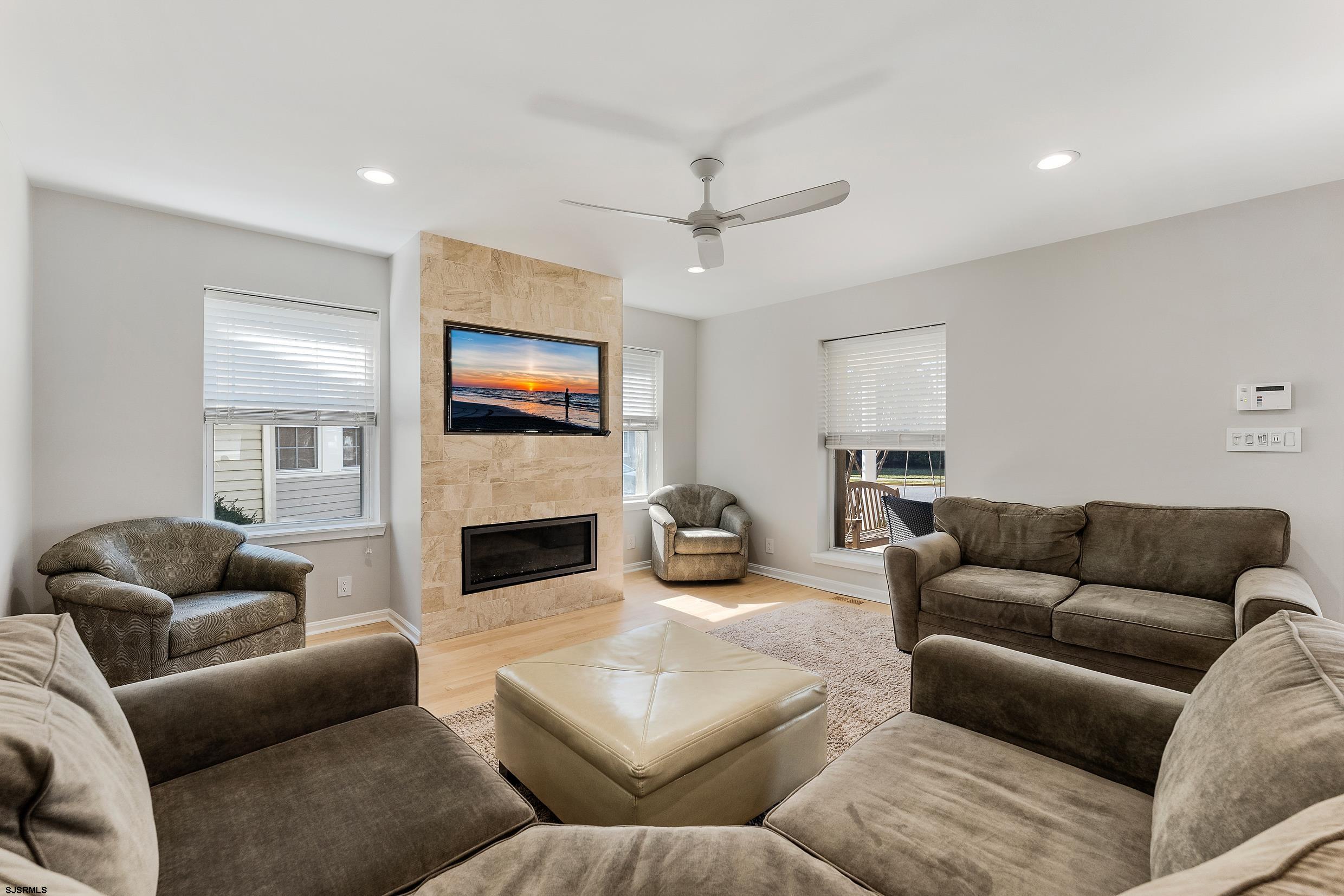 9 West Dr