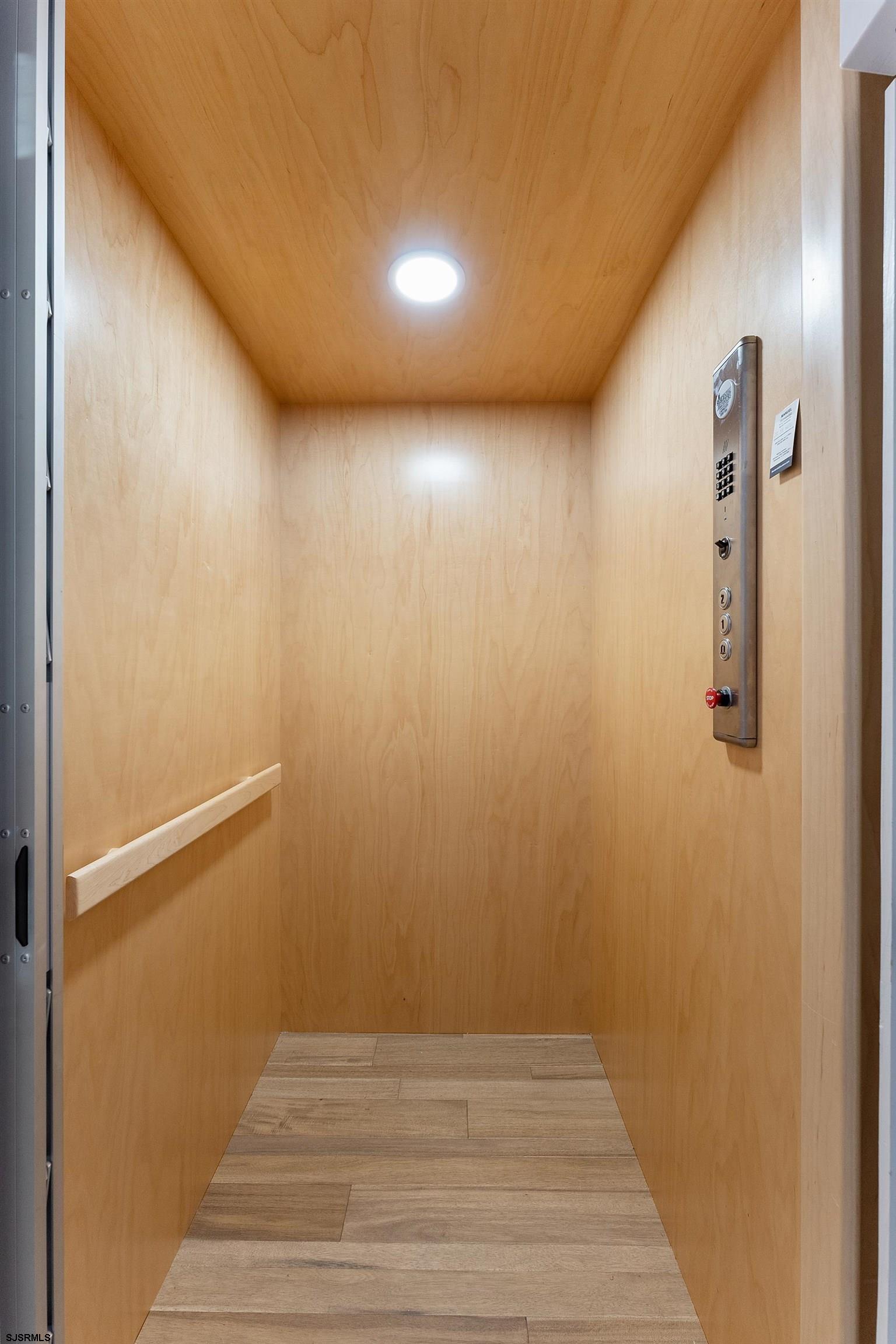 14 S Hillside Ave Unit: B