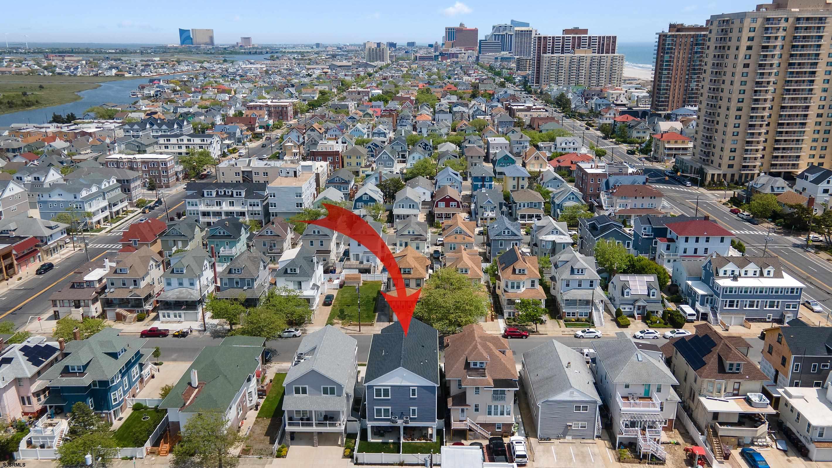 14 S Hillside Ave Unit: B
