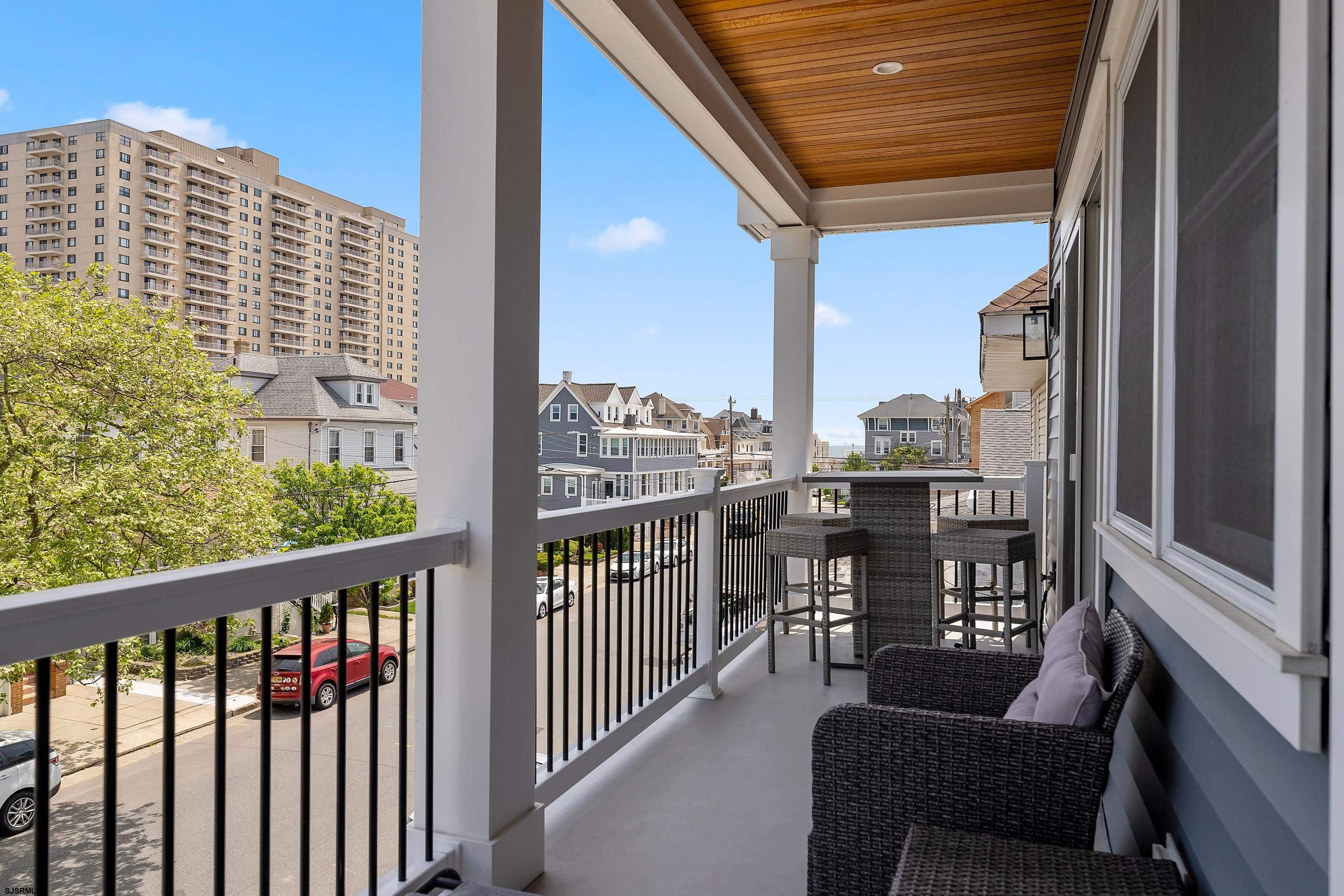 14 S Hillside Ave Unit: B