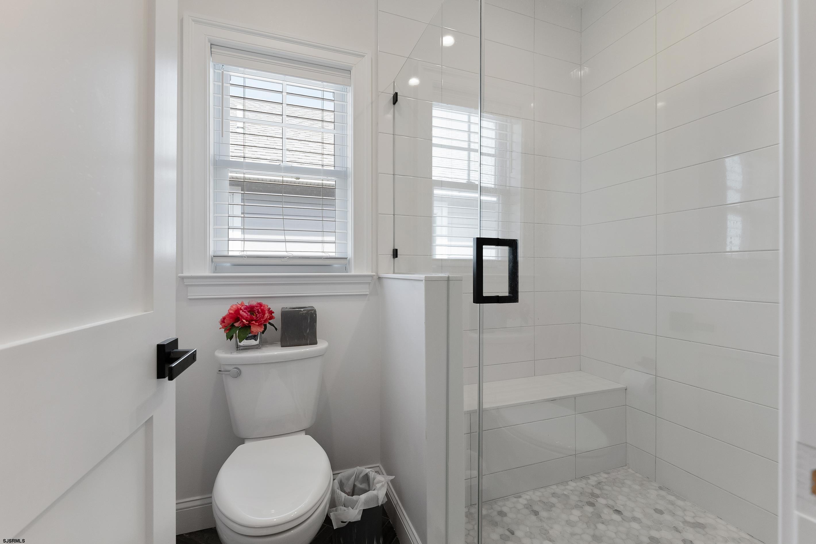 14 S Hillside Ave Unit: B