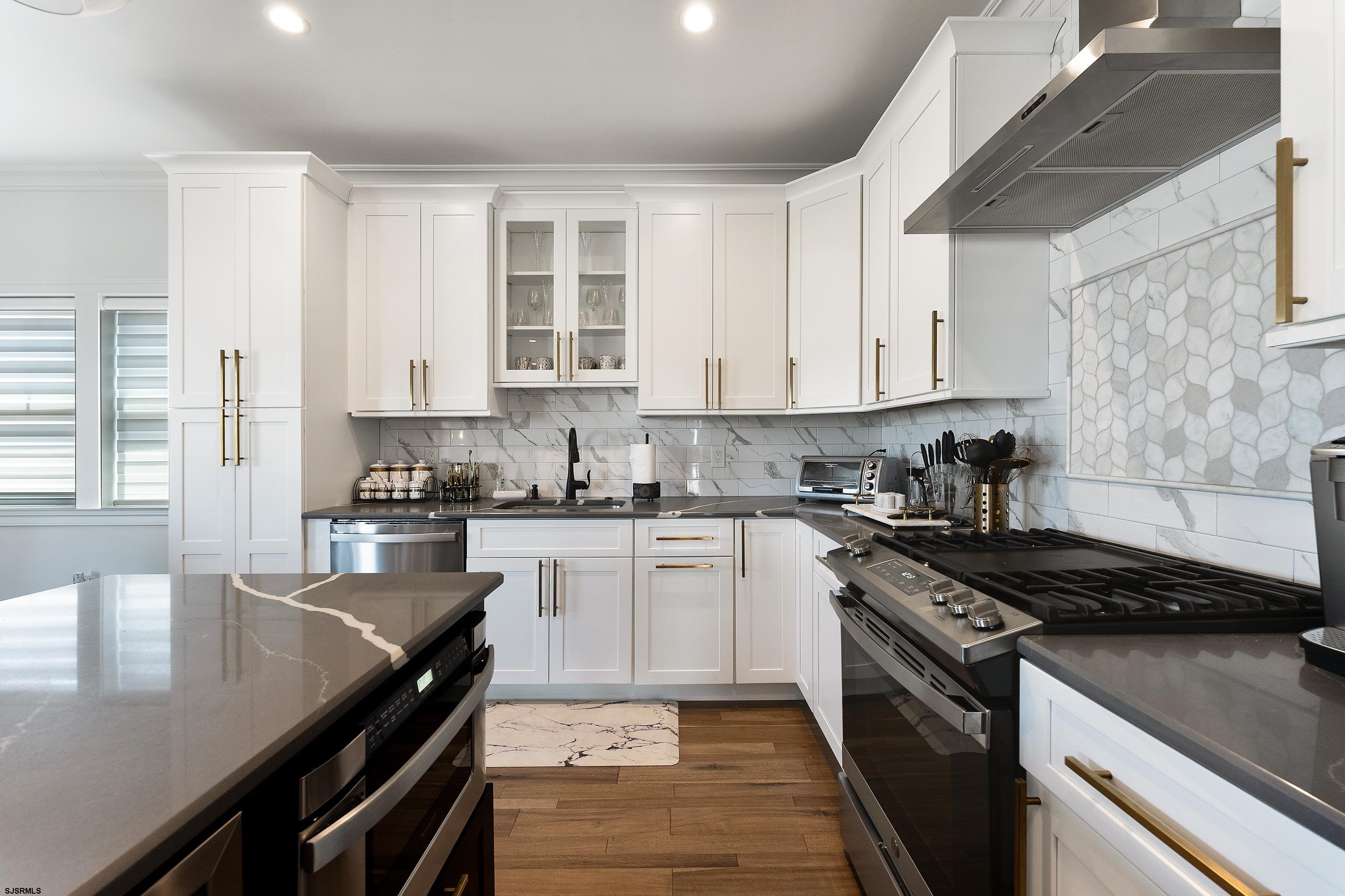 14 S Hillside Ave Unit: B