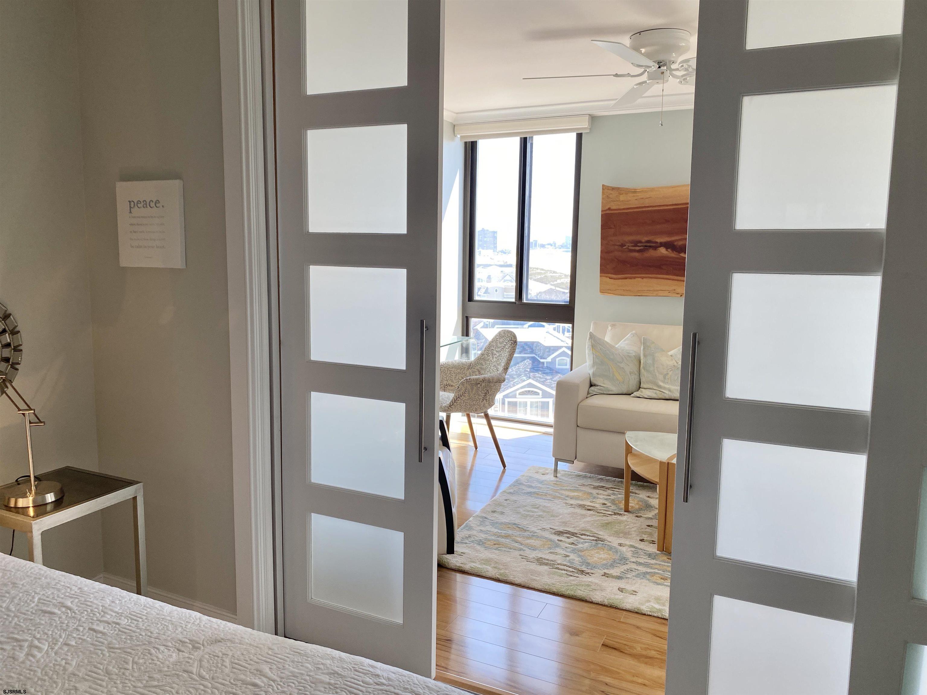 2700 Atlantic Ave Unit: 709