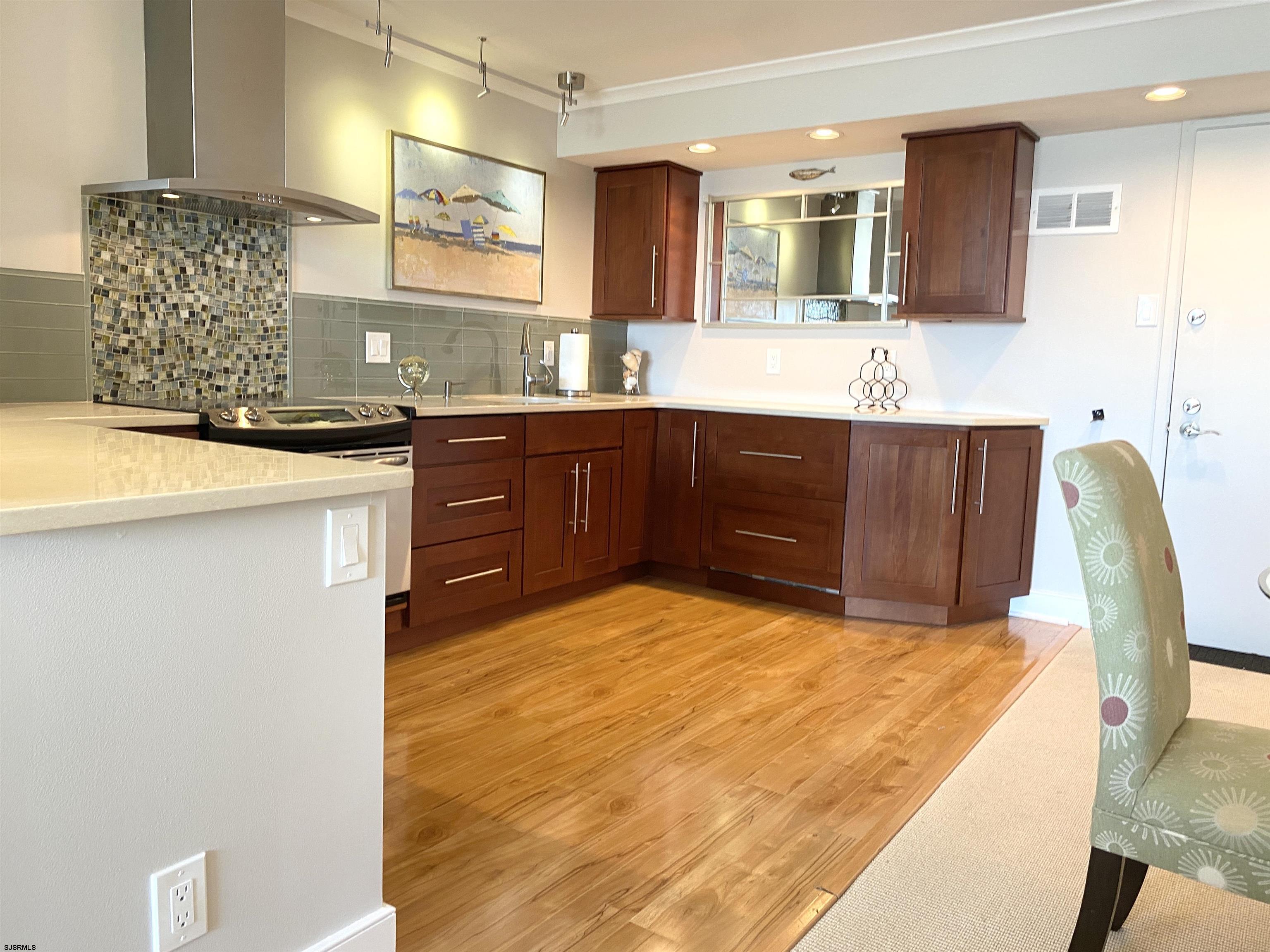 2700 Atlantic Ave Unit: 709
