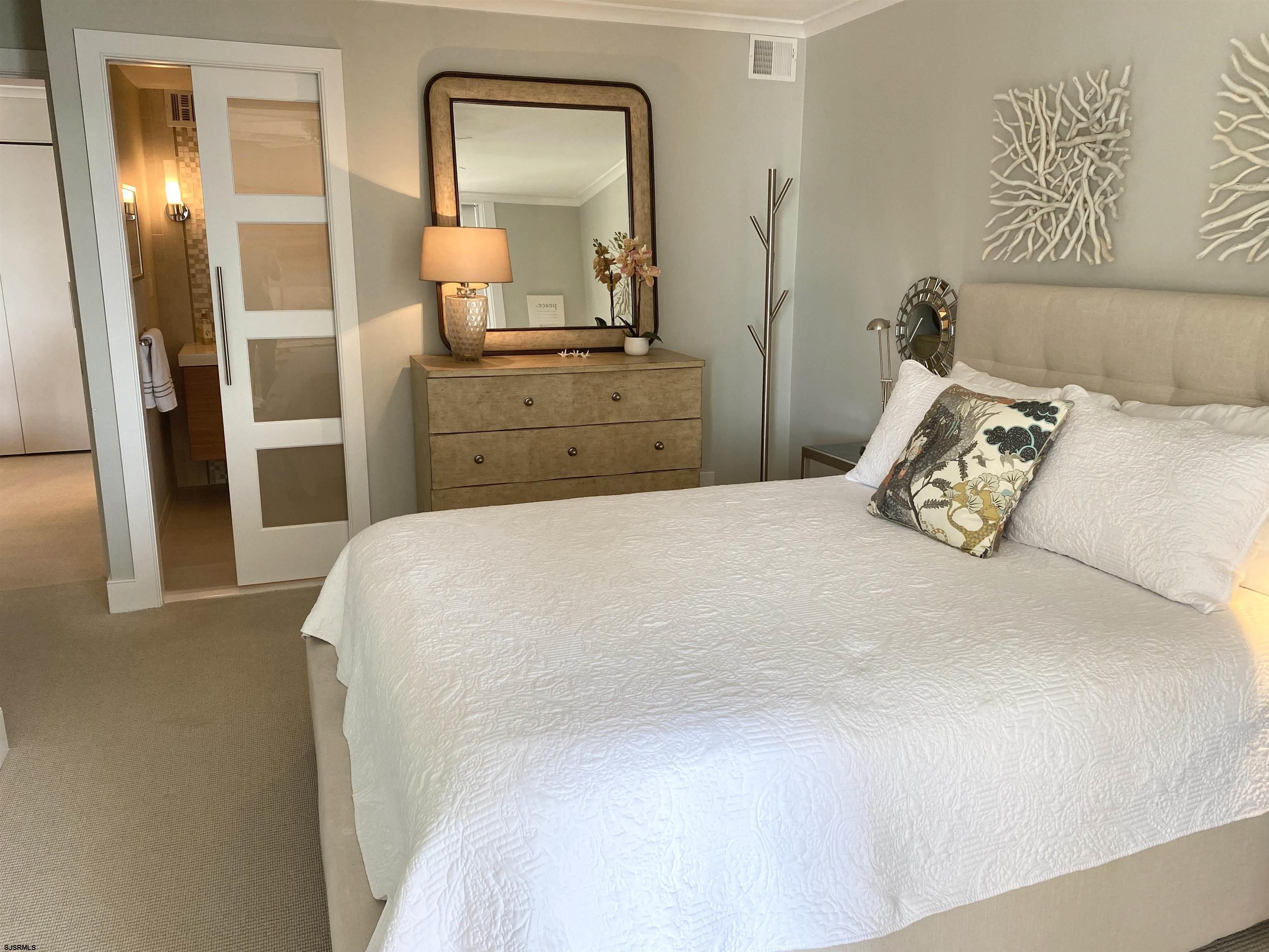 2700 Atlantic Ave Unit: 709