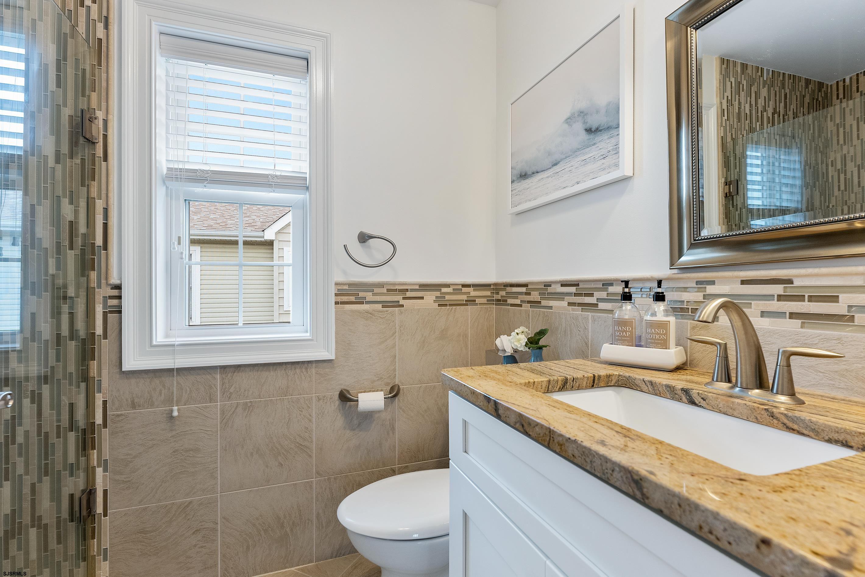 7 N Adams Ave Unit: B