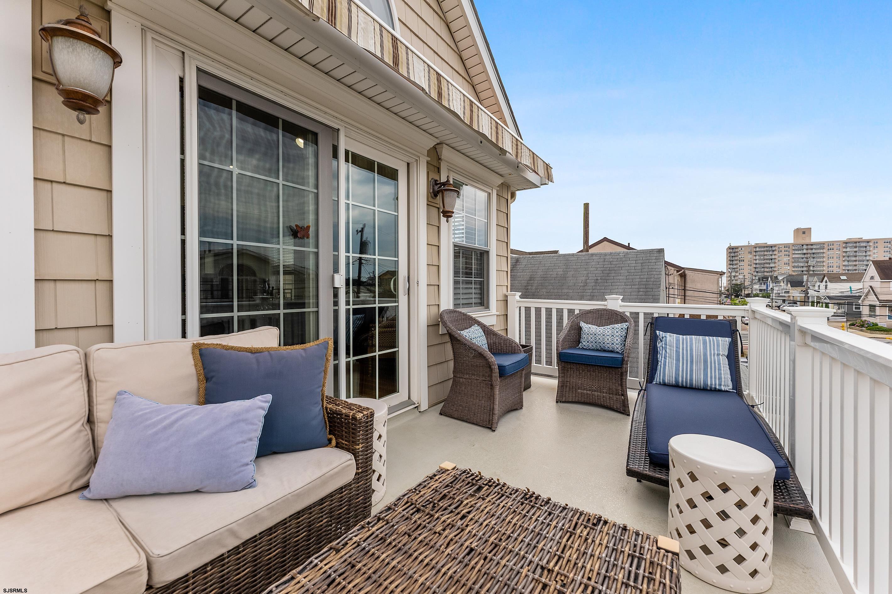 7 N Adams Ave Unit: B