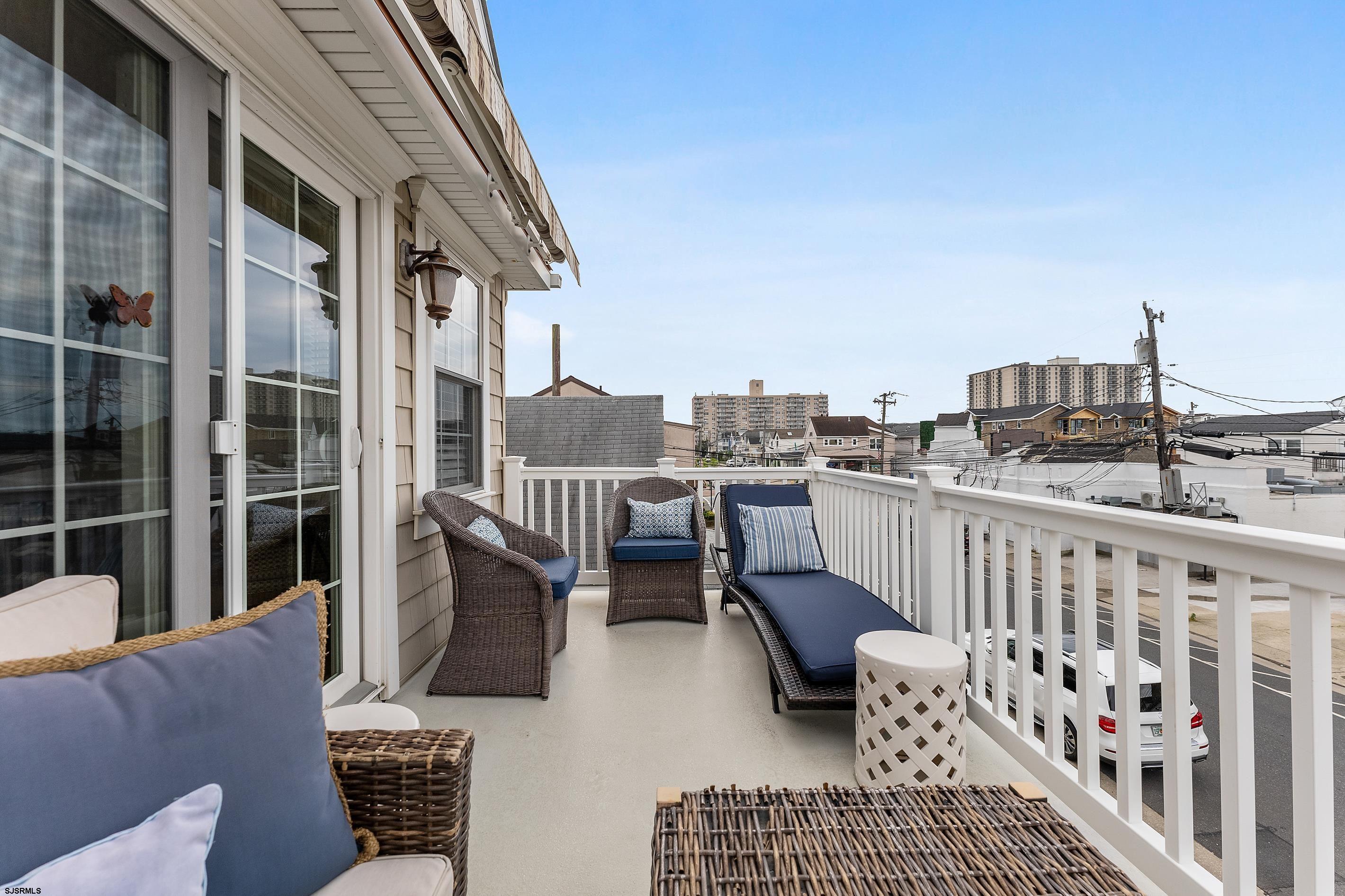 7 N Adams Ave Unit: B