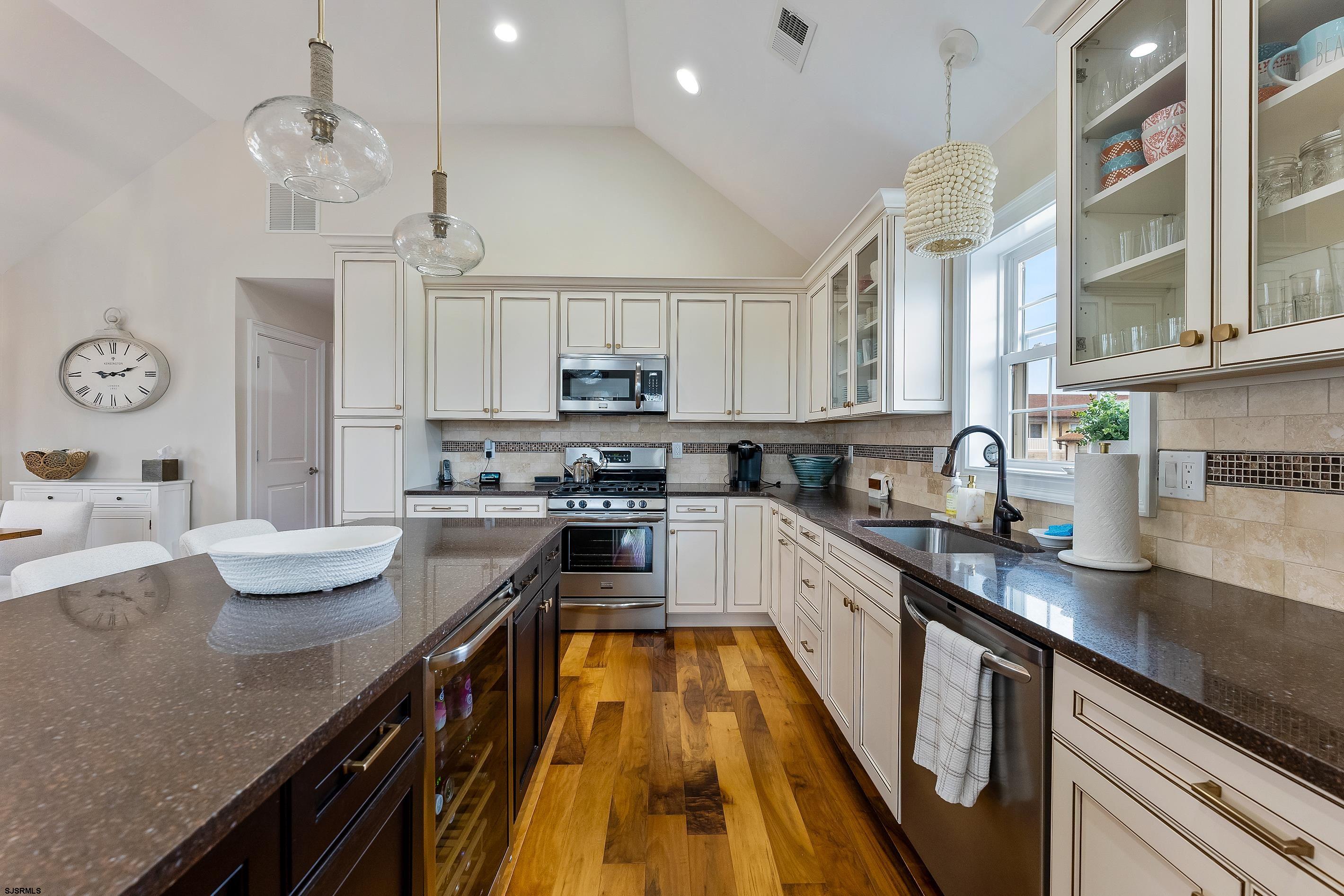 7 N Adams Ave Unit: B