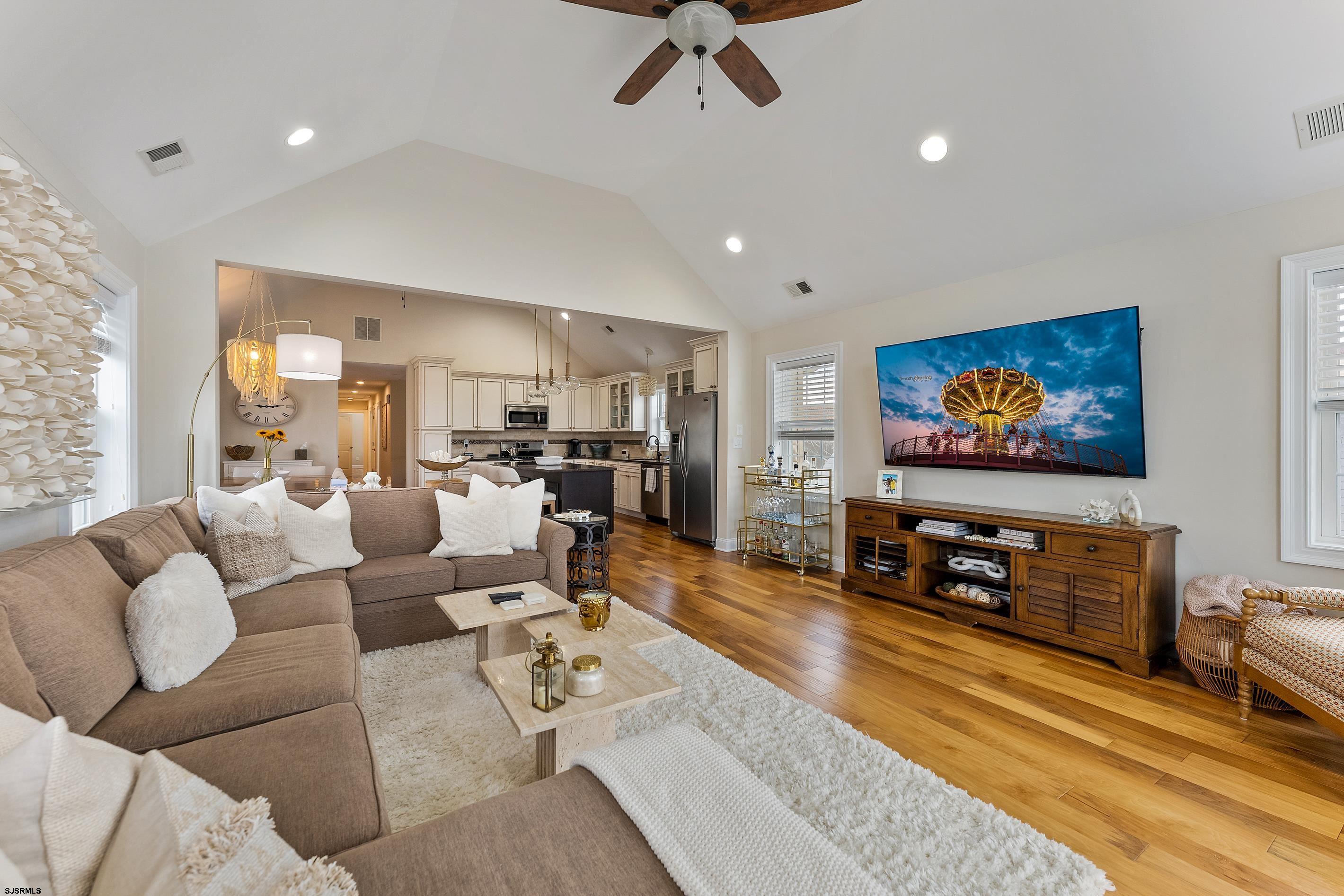 7 N Adams Ave Unit: B
