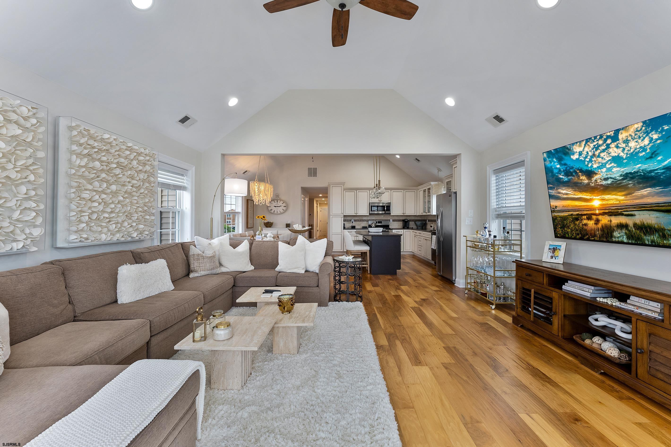 7 N Adams Ave Unit: B