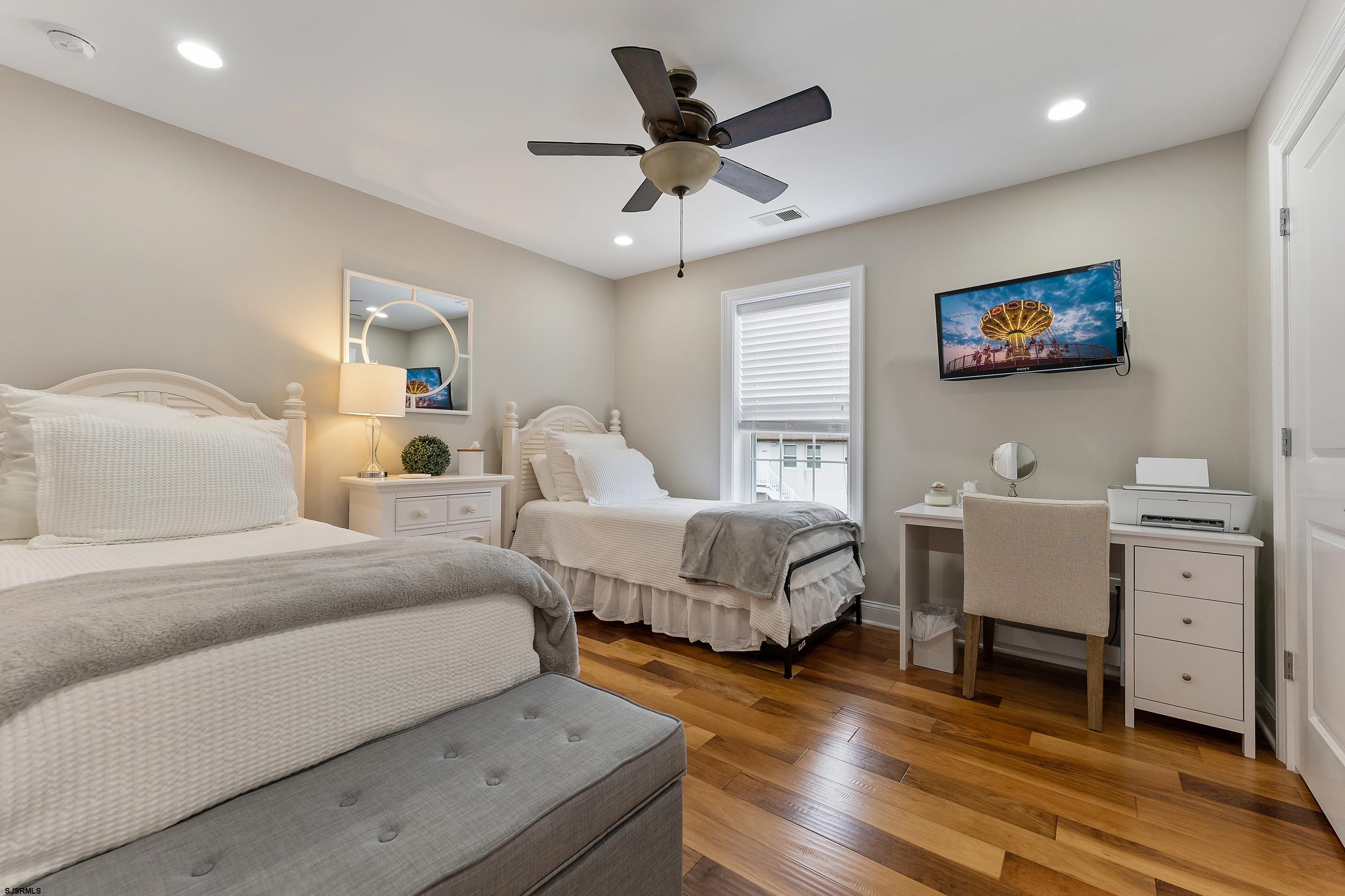 7 N Adams Ave Unit: B