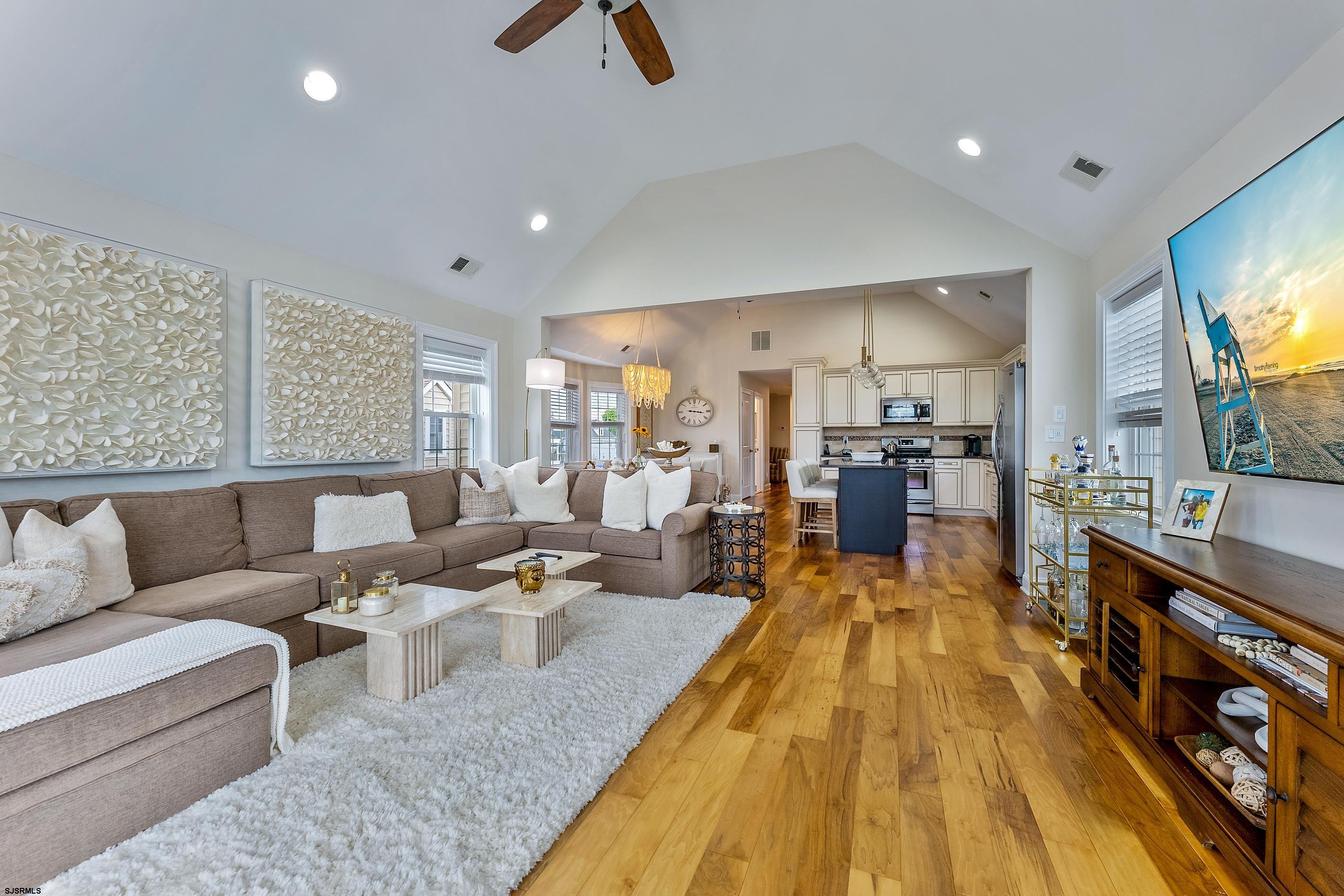 7 N Adams Ave Unit: B