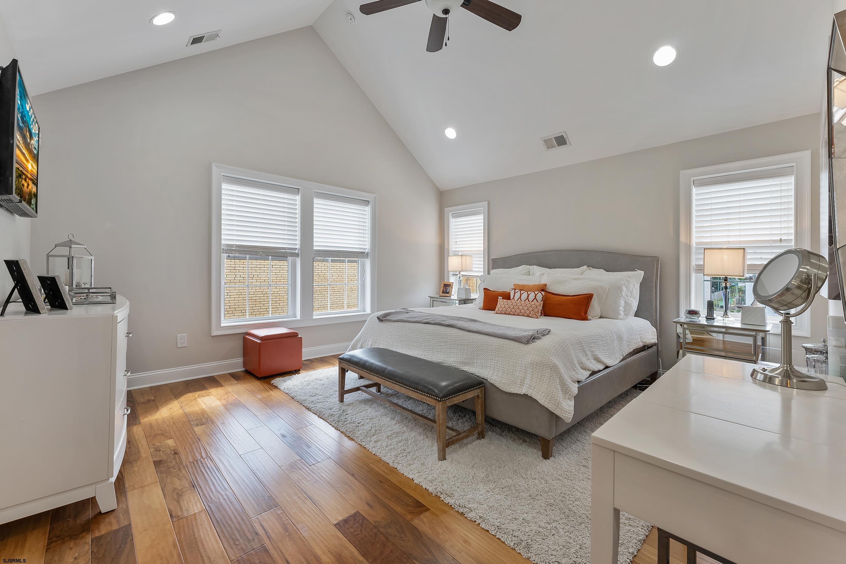 7 N Adams Ave Unit: B