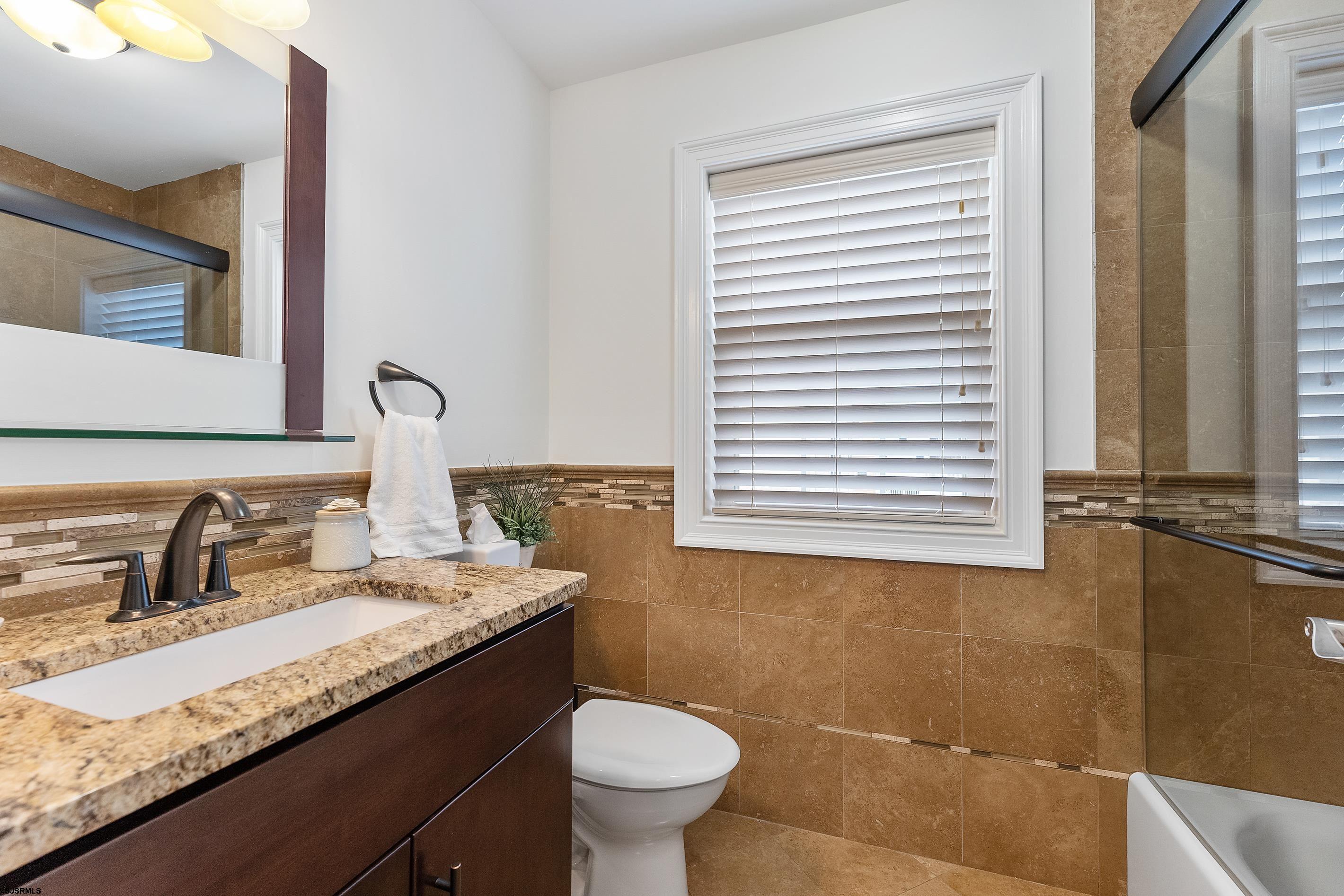 7 N Adams Ave Unit: B