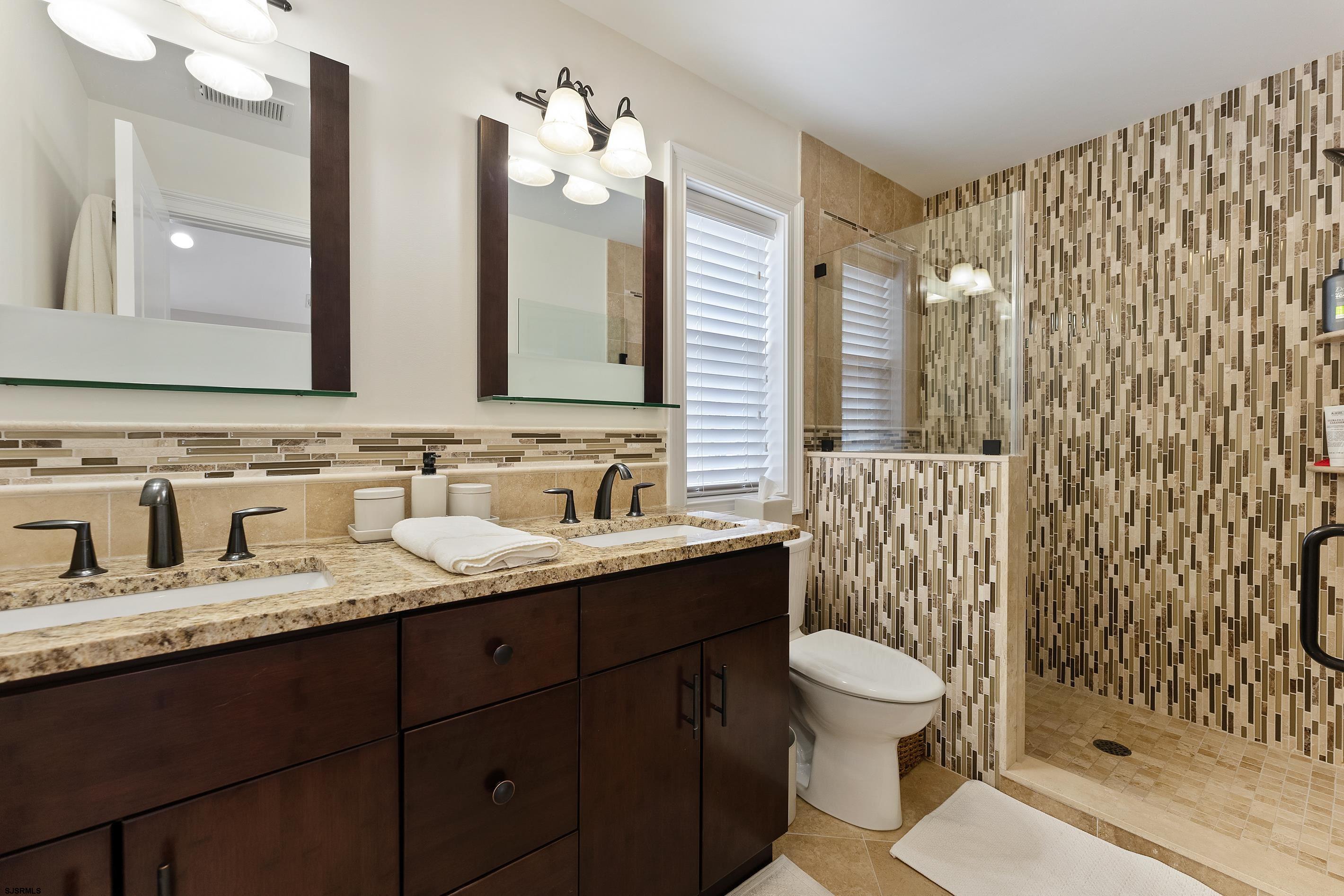 7 N Adams Ave Unit: B